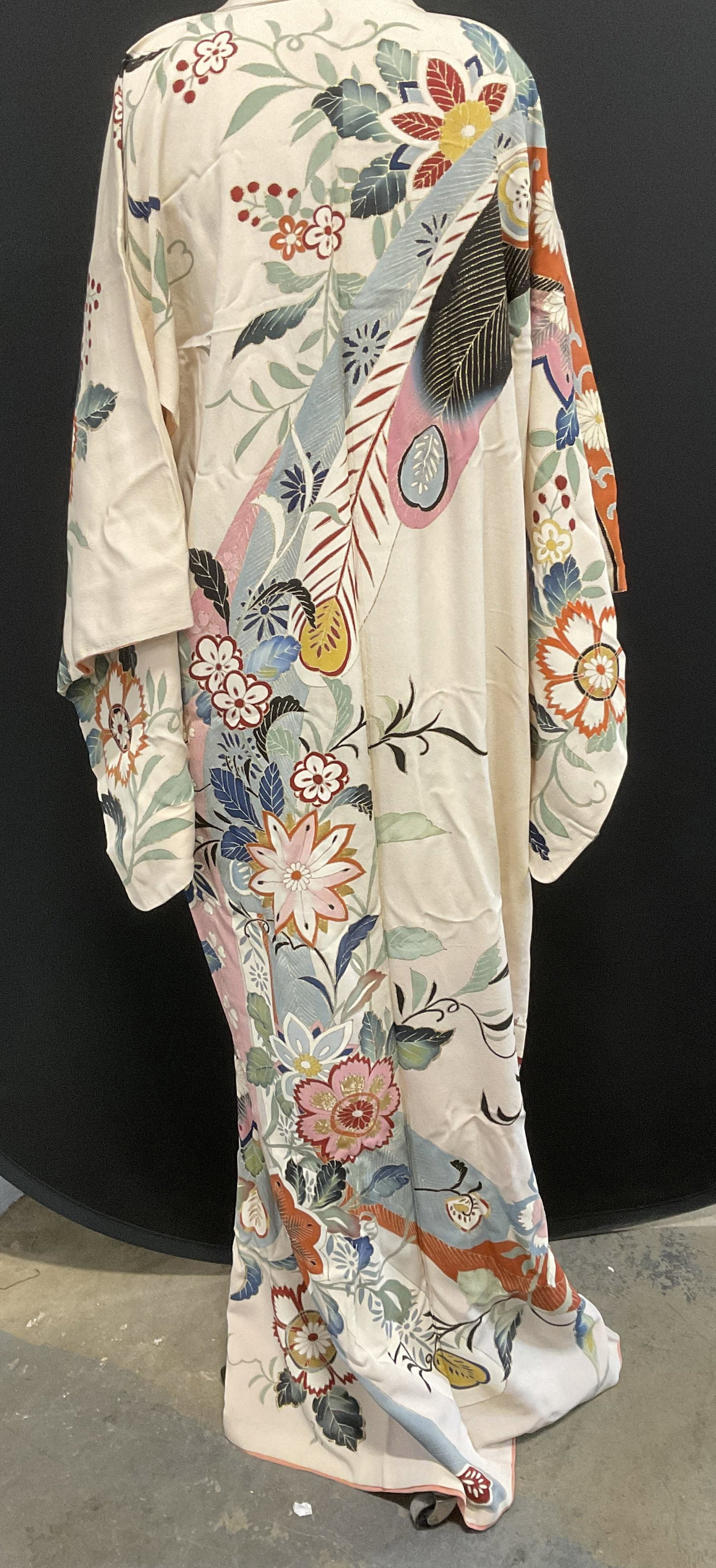 VINTAGE Japanese Botanical Design Silk Kimono (1 of 11)