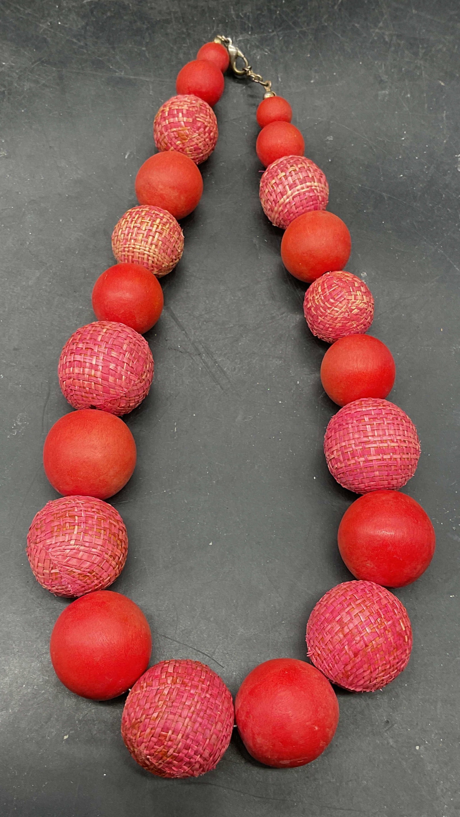 Vintage Red Wood & Woven Beaded Necklace (1 of 6)