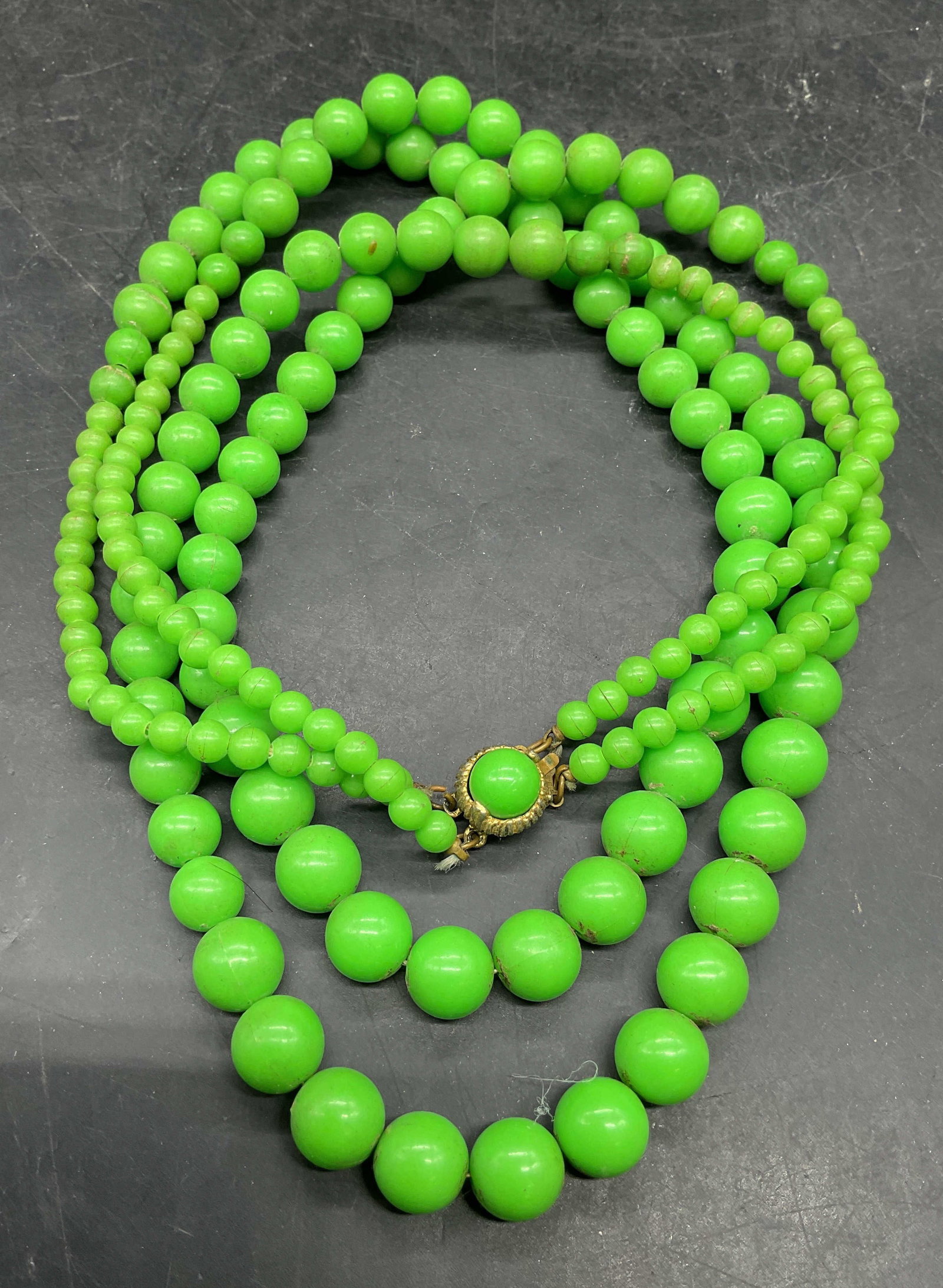 Vintage Green Beaded Double Strand Necklace (1 of 6)