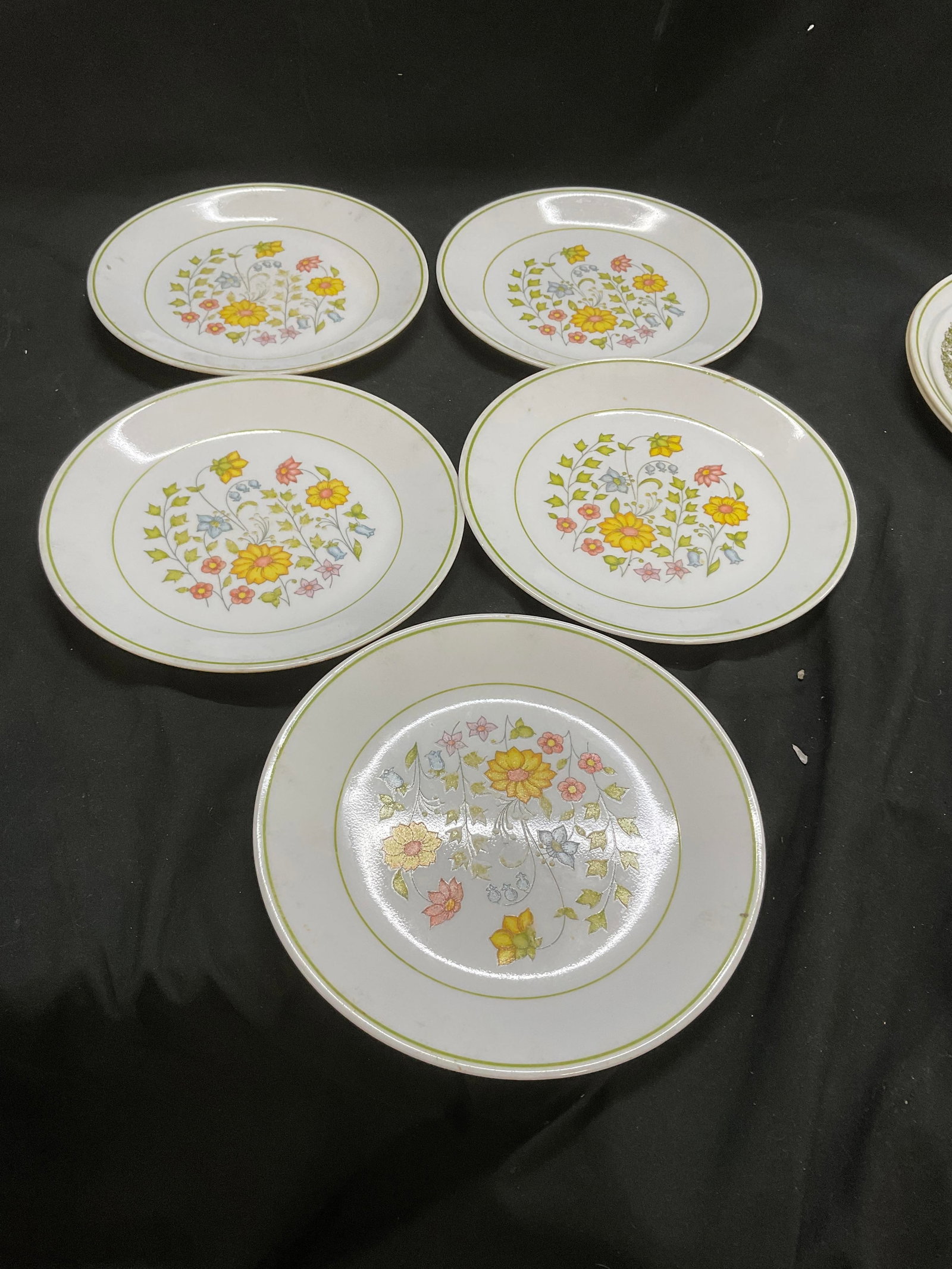 Lt 12 MCM Corelle+ Ceramic+ Plates - 9