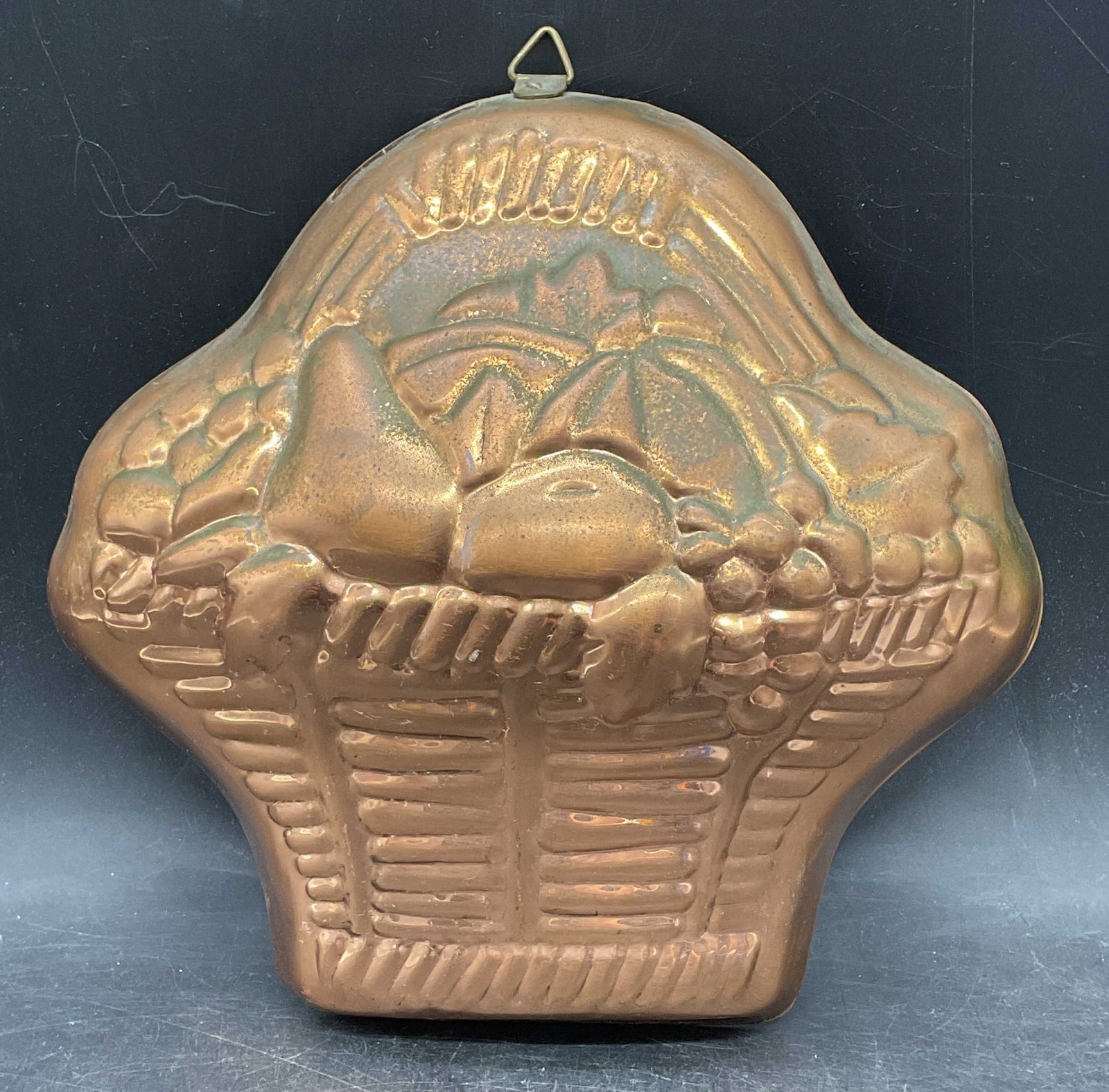 B & M Douro Copper Fruit Basket Jello Mold (1 of 6)