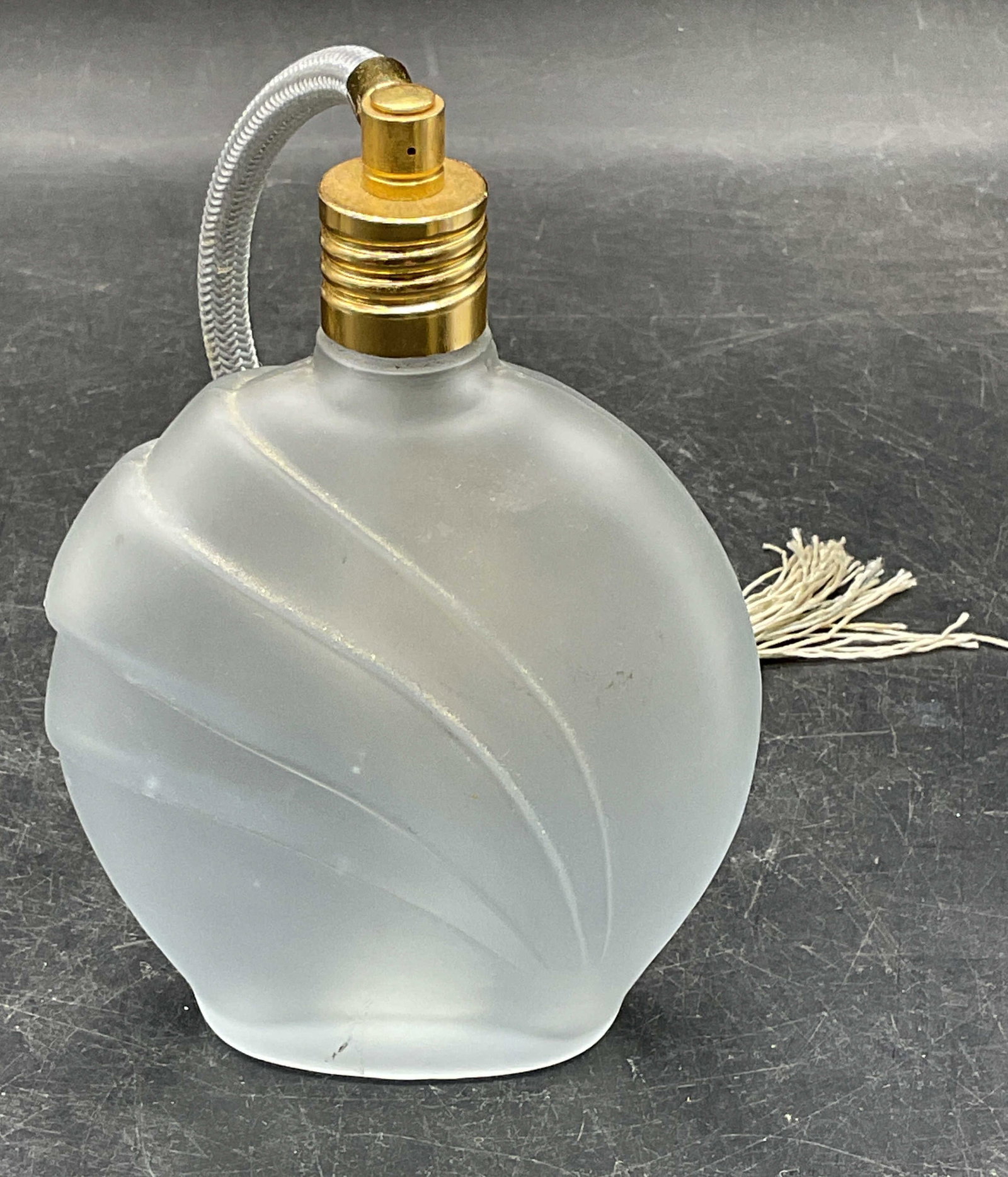 Vintage Davar Frosted Glass Perfume Bottle (1 of 6)