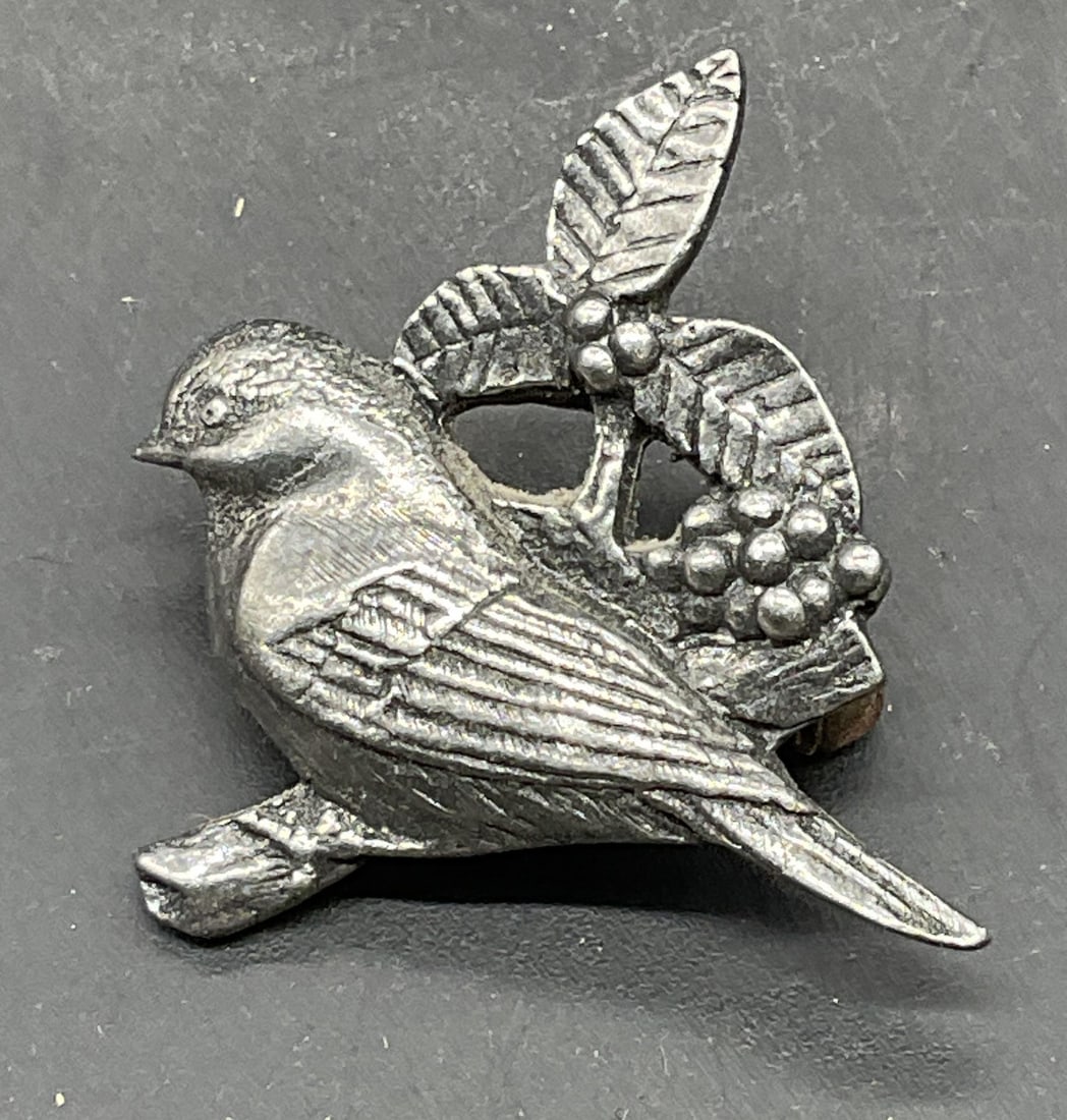 2002 Birds & Blooms Silver Tone Brooch: 2002 Birds & Blooms silver tone brooch. Measures approx. 1.25 x 1.25 inches. Some scratching. Jewelry, estate jewelry, costume jewelry, cocktail jewelry, fashion jewelry, accessories, fashion accessor