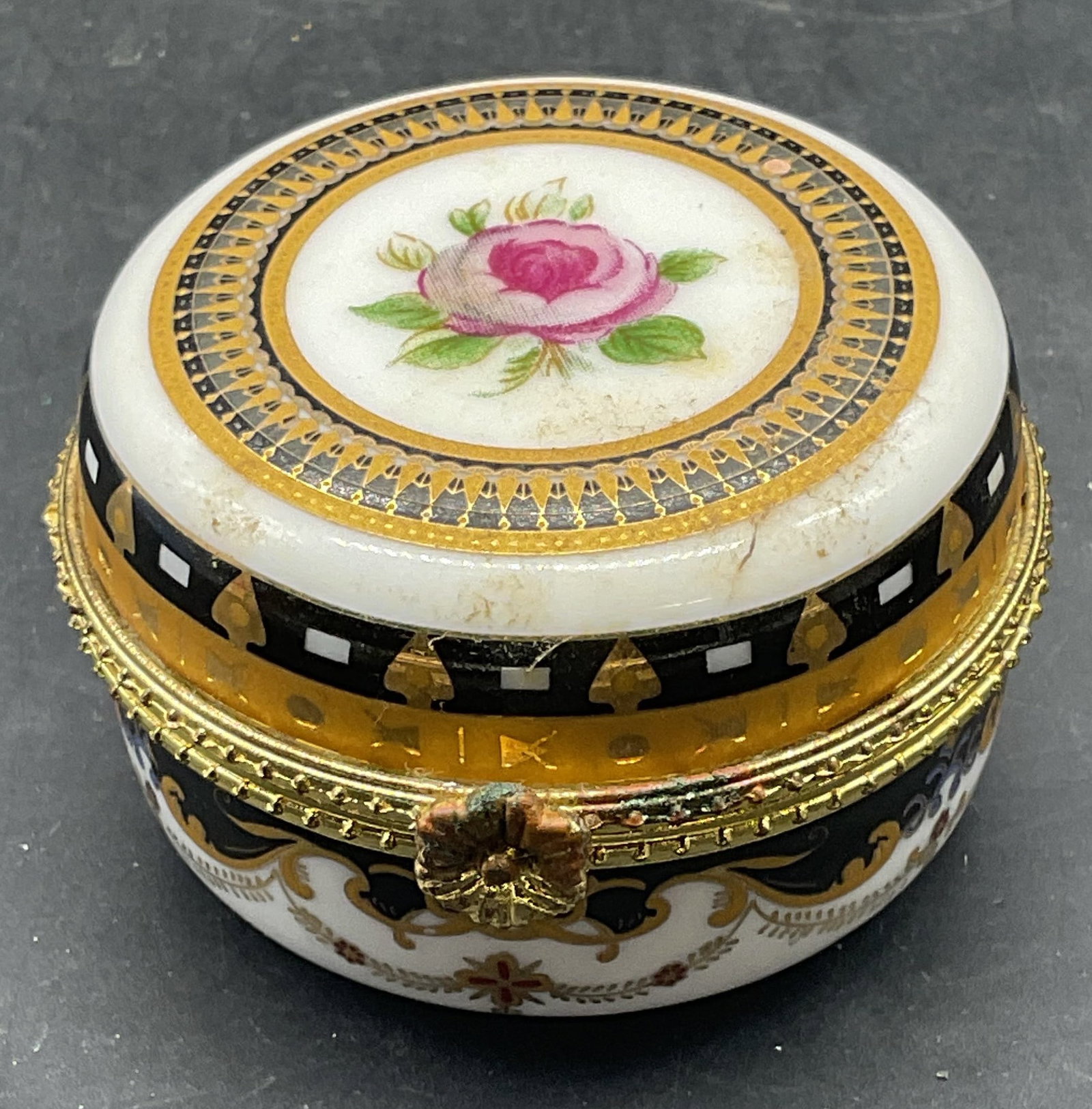 Ornate Gilt Floral Porcelain Trinket Box (1 of 6)