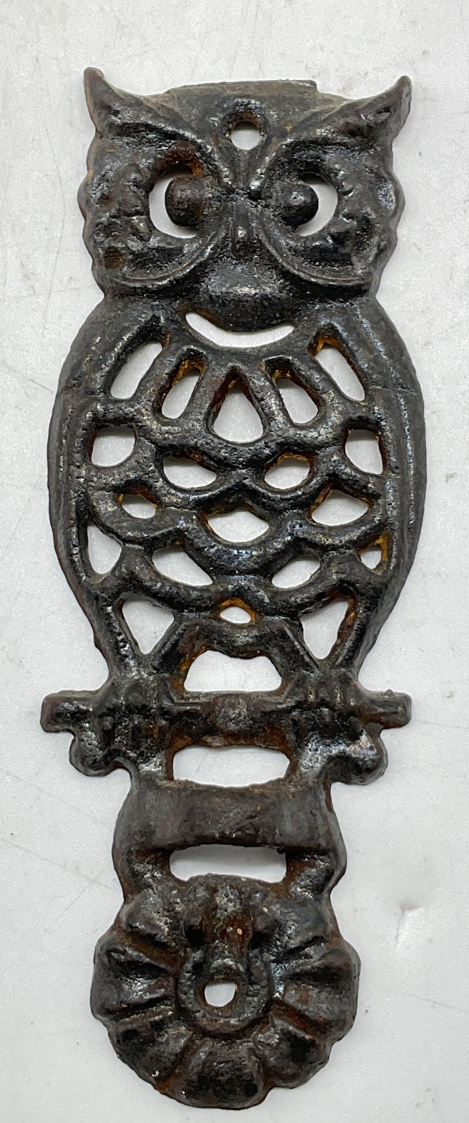 Vintage Cast Iron Owl Wall Hook (1 of 7)