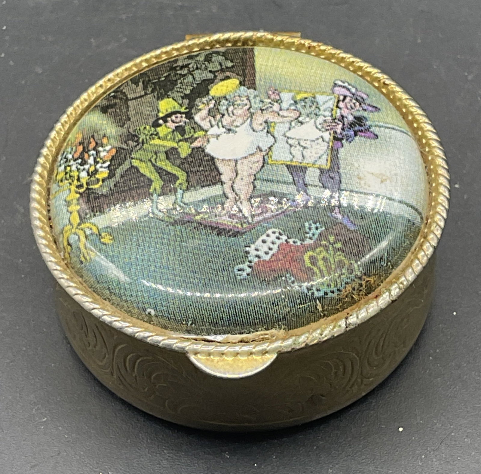 Vintage Gold Tone King Trinket Box (1 of 6)