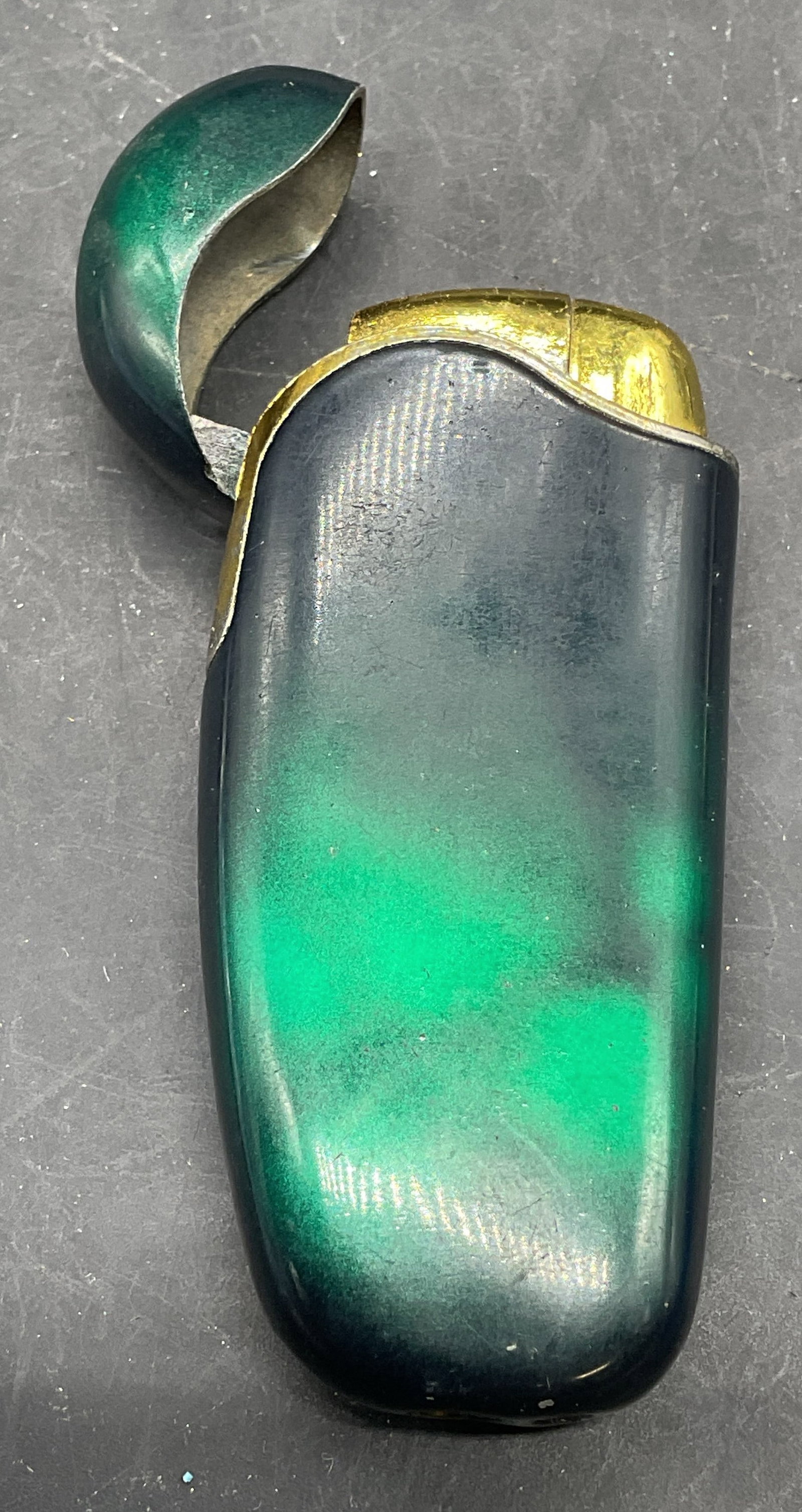 Vintage Gold Tone Green Black Pocket Lighter (1 of 6)