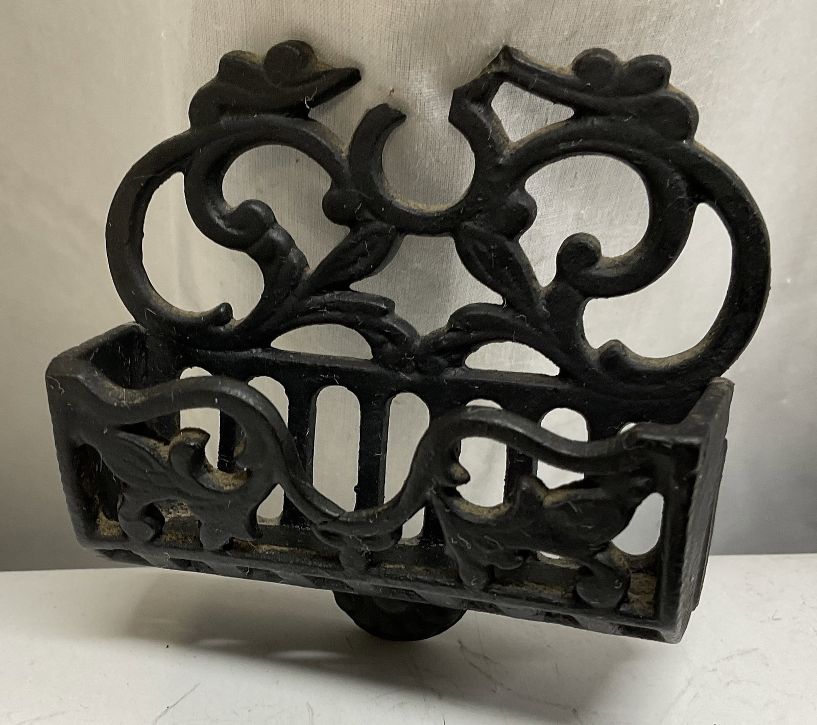 ANTQ Cast-Iron Scroll Design Match Box Holder (1 of 6)