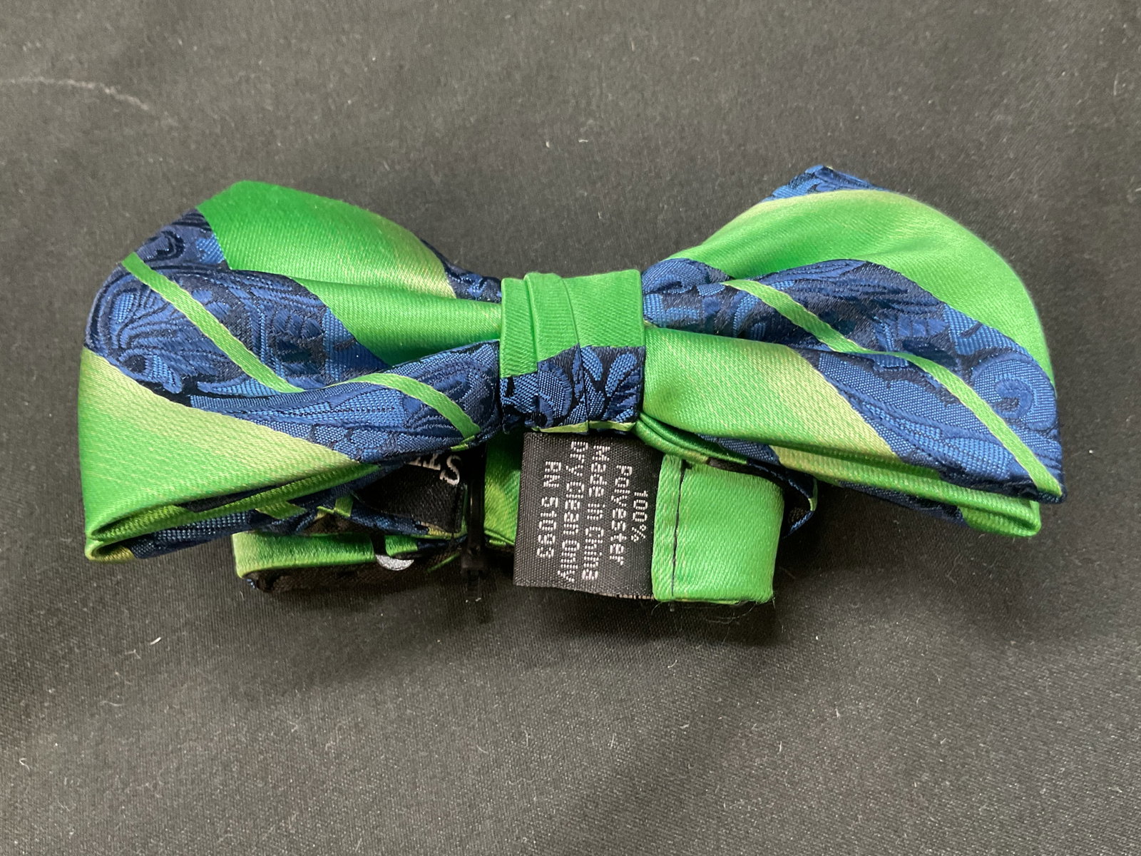 Lot 7 Assorted Pattern Silk Bow Ties - 2
