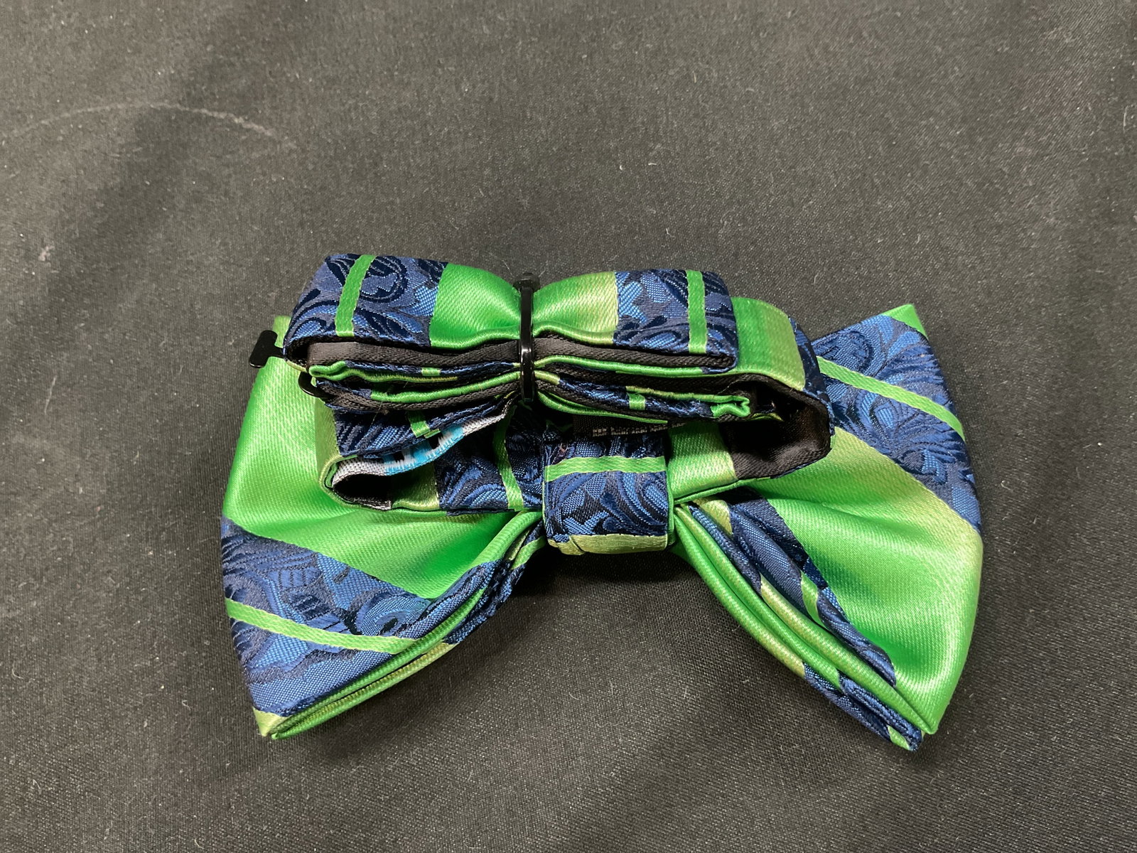 Lot 7 Assorted Pattern Silk Bow Ties - 3