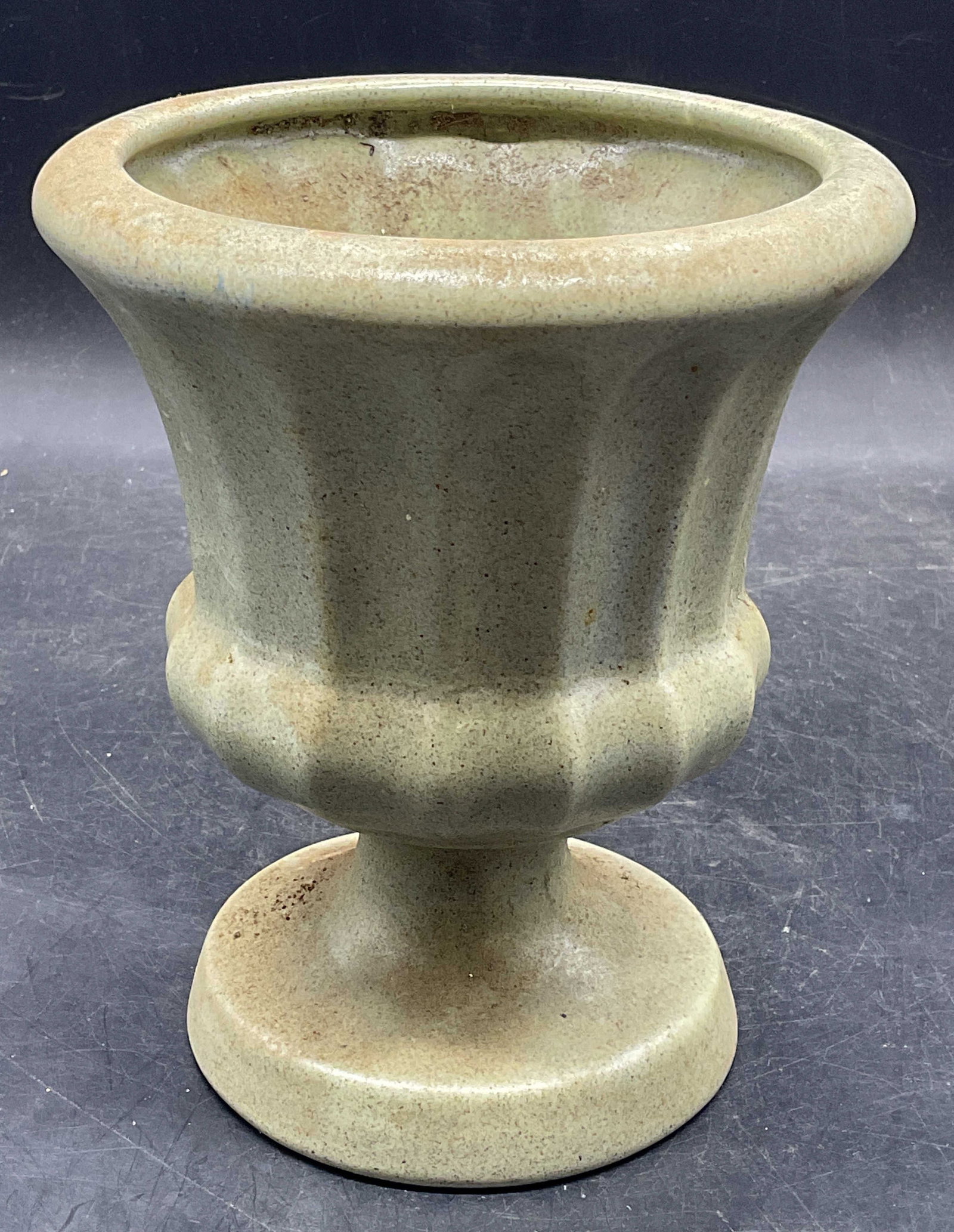 Vintage Haeger Green Pottery Vase Urn Vase USA (1 of 6)