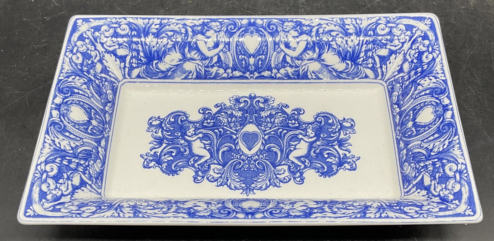 Spode Mementos Blue & White Cherub Dish England (1 of 6)