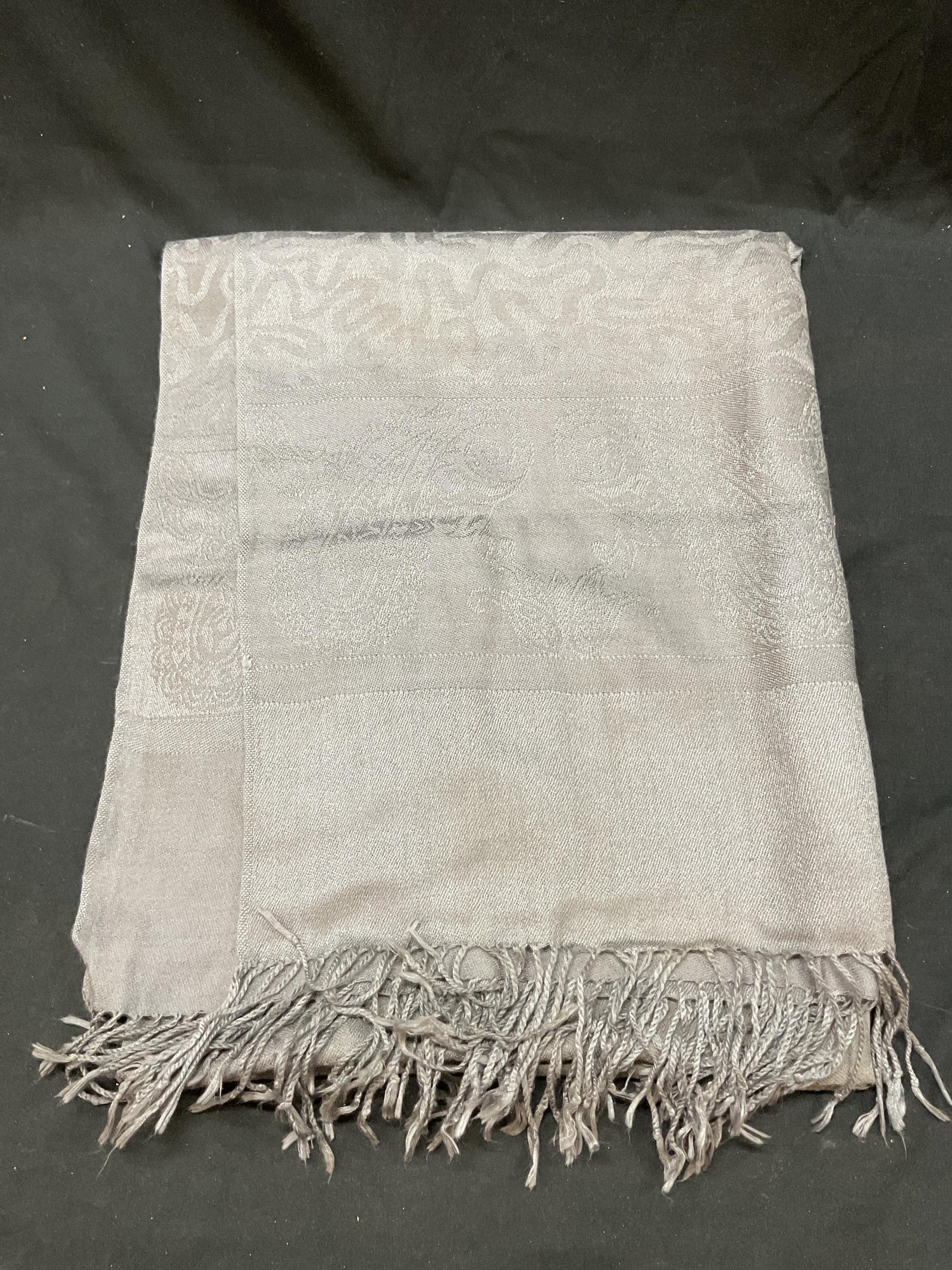 Vintage Grey Pattern Fringed Scarf - 2