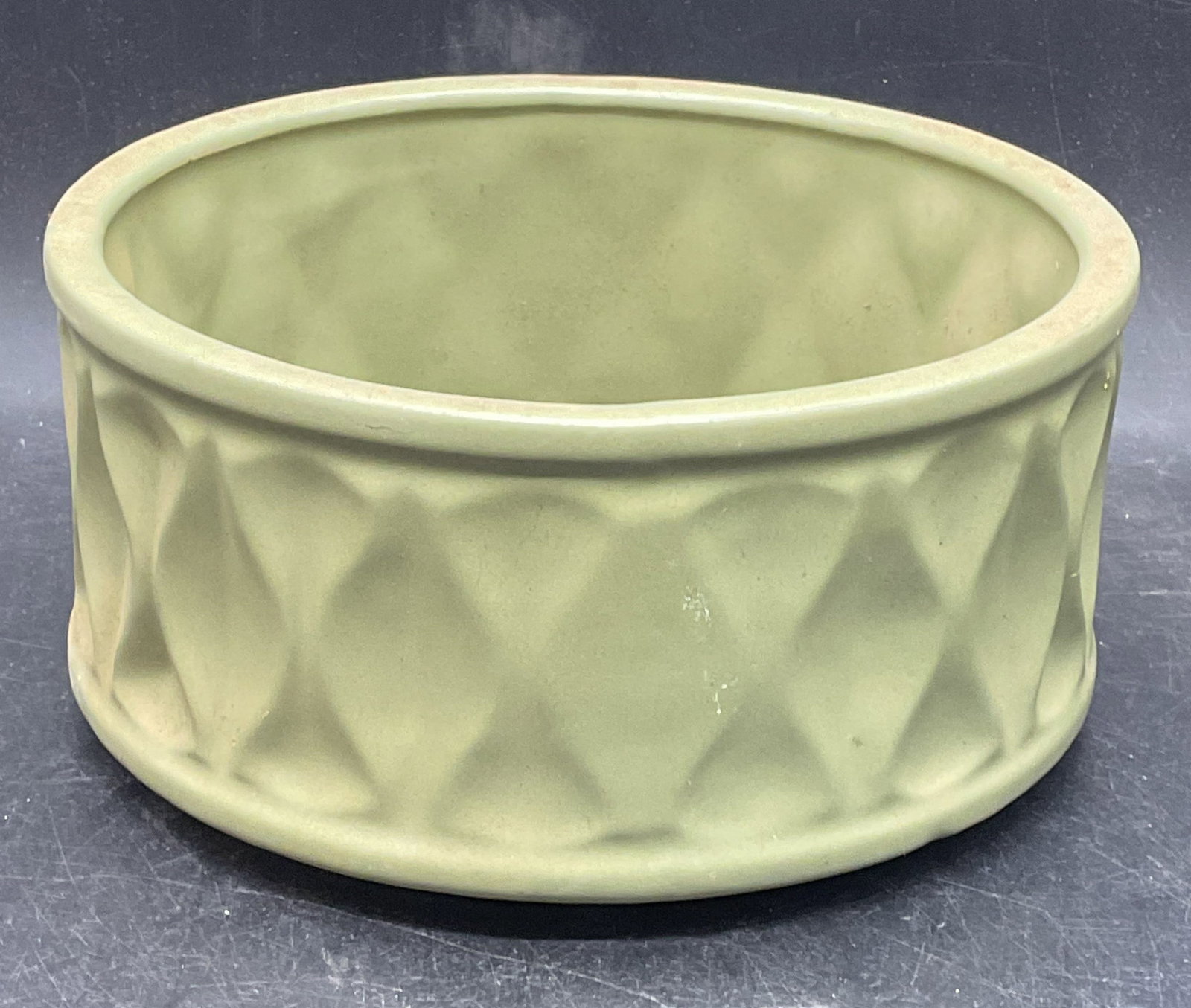 1968 McCoy Pottery Geometric Avocado Planter (1 of 6)