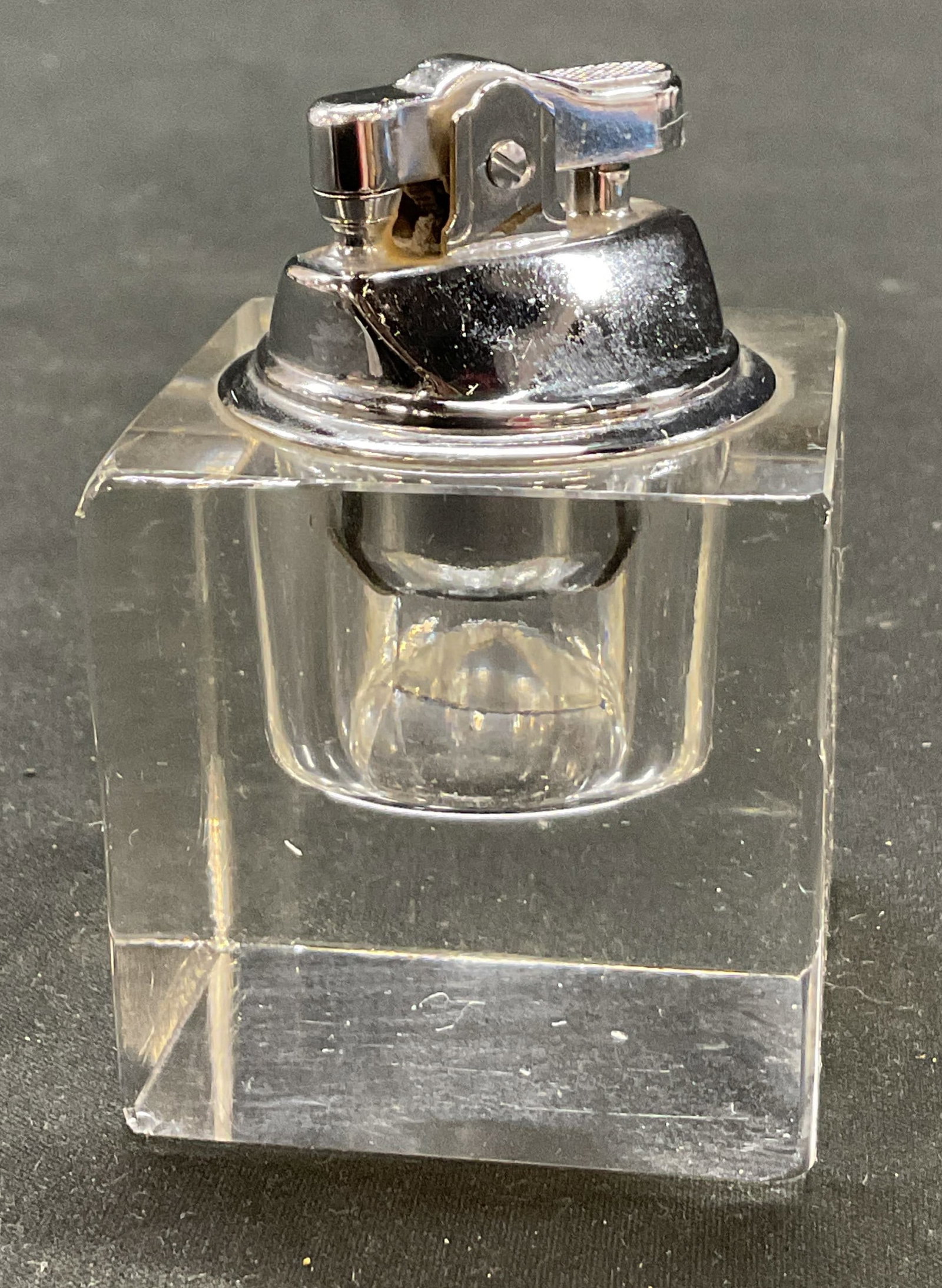 Vintage Clear Glass Table Lighter Japan (1 of 7)