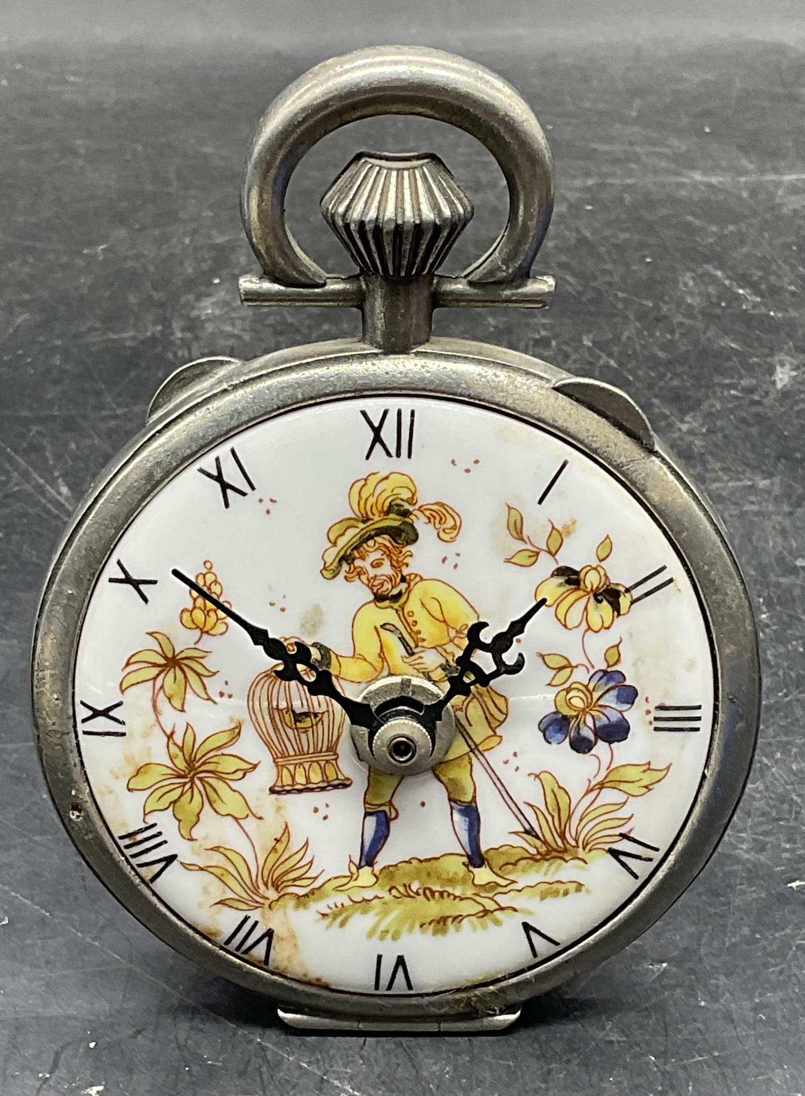 Hechinger Enameled Dial Table Clock West Germany (1 of 6)