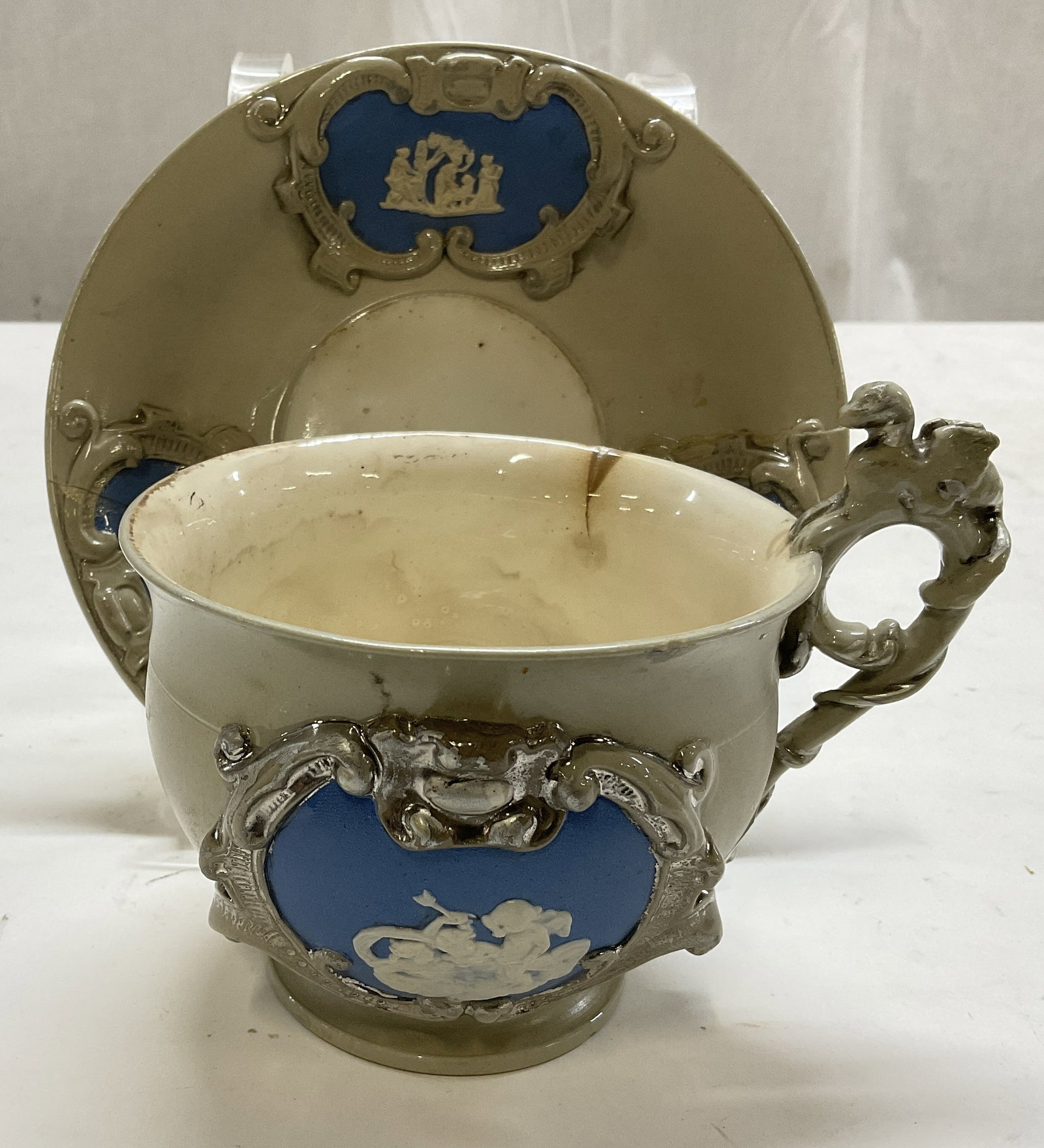 ANTQ Villeroy&Boch Mettlach Stoneware Cup&Saucer+ (1 of 14)