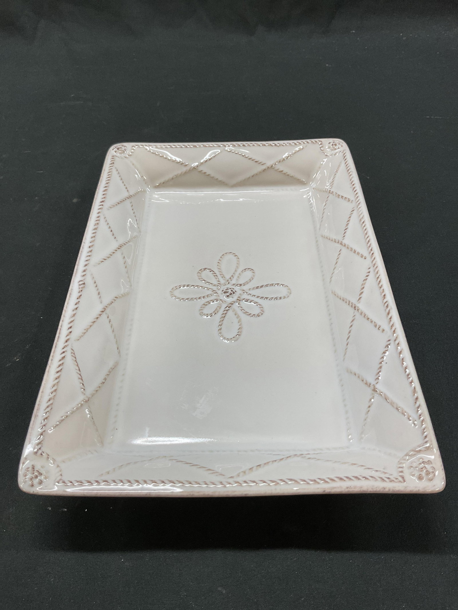 Juliska Jardins Ceramic Rectangular Vanity Tray - 3