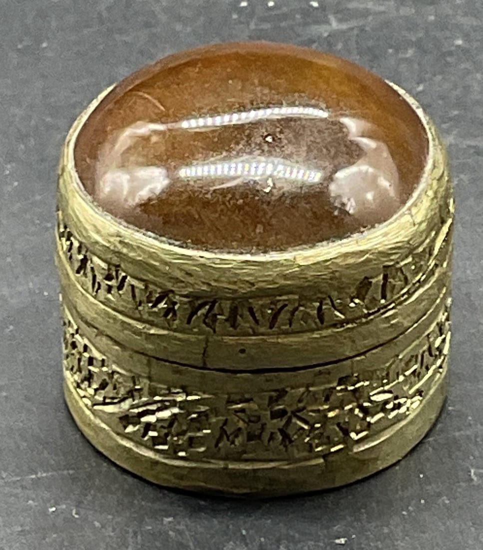 Vintage Silver Tone Inlaid Stone Pill Box (1 of 7)