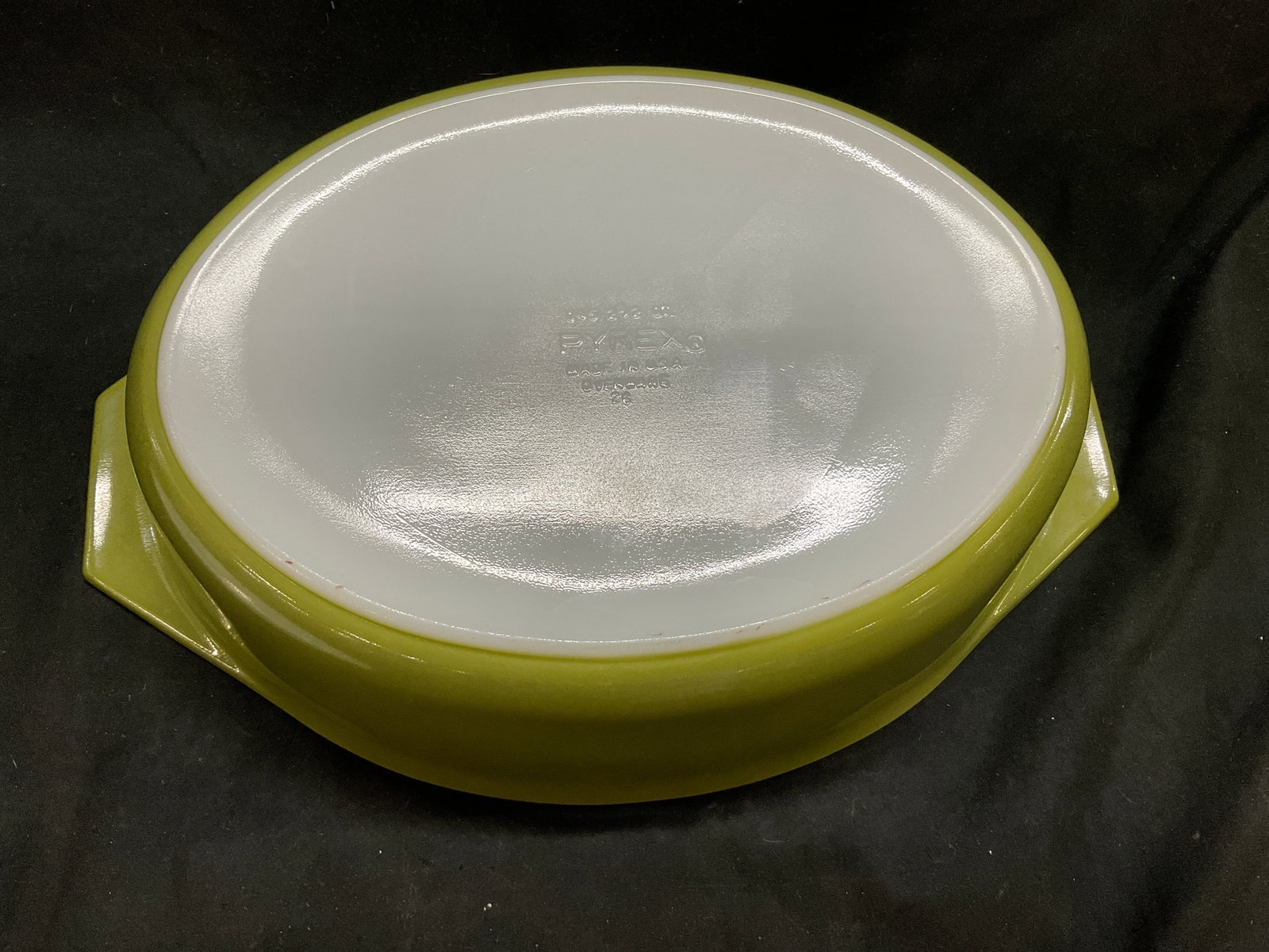 VINTAGE Pyrex Verde Pattern Oval Casserole Dish - 9