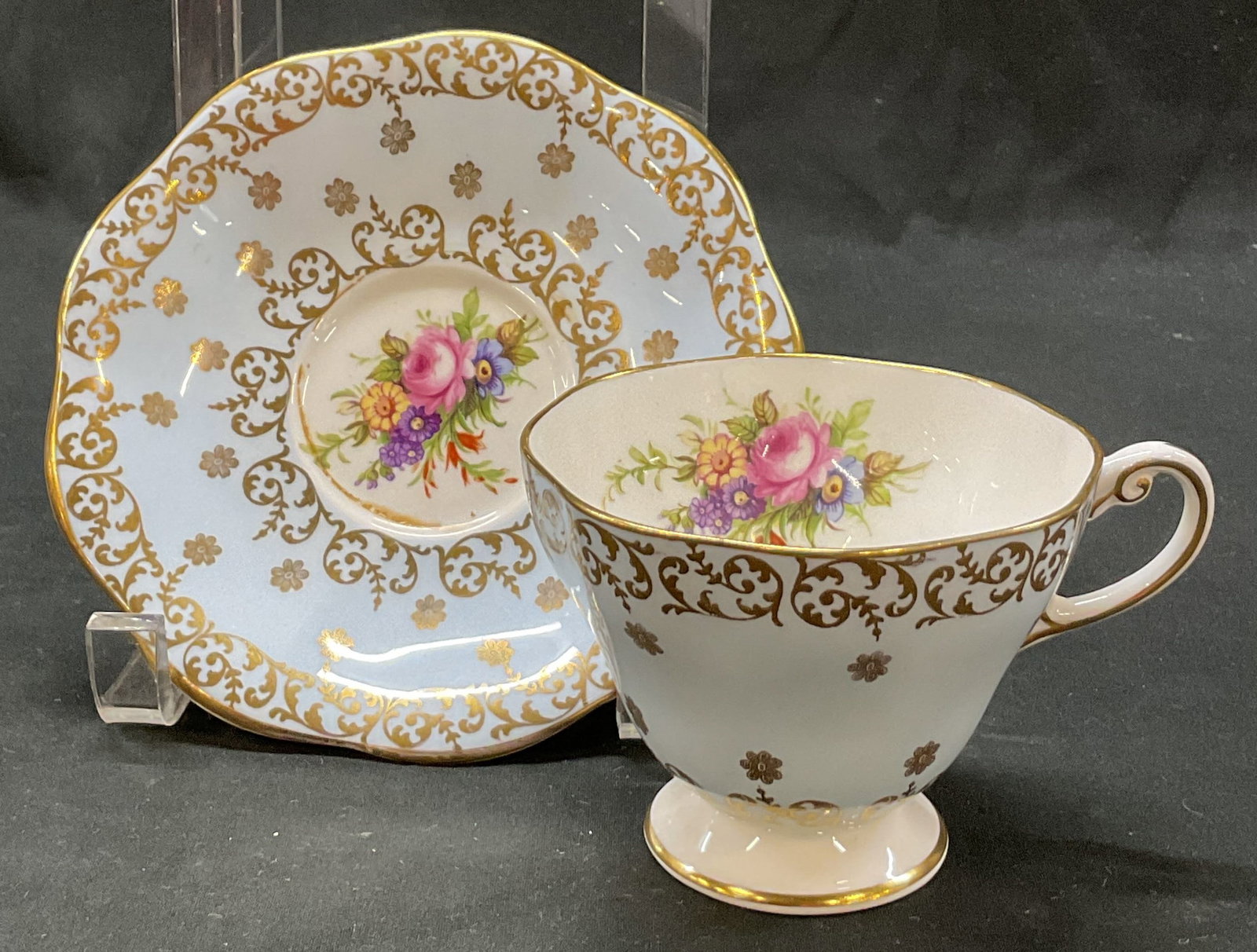 Set 2 Foley Bone China Teacup & Saucer England (1 of 8)