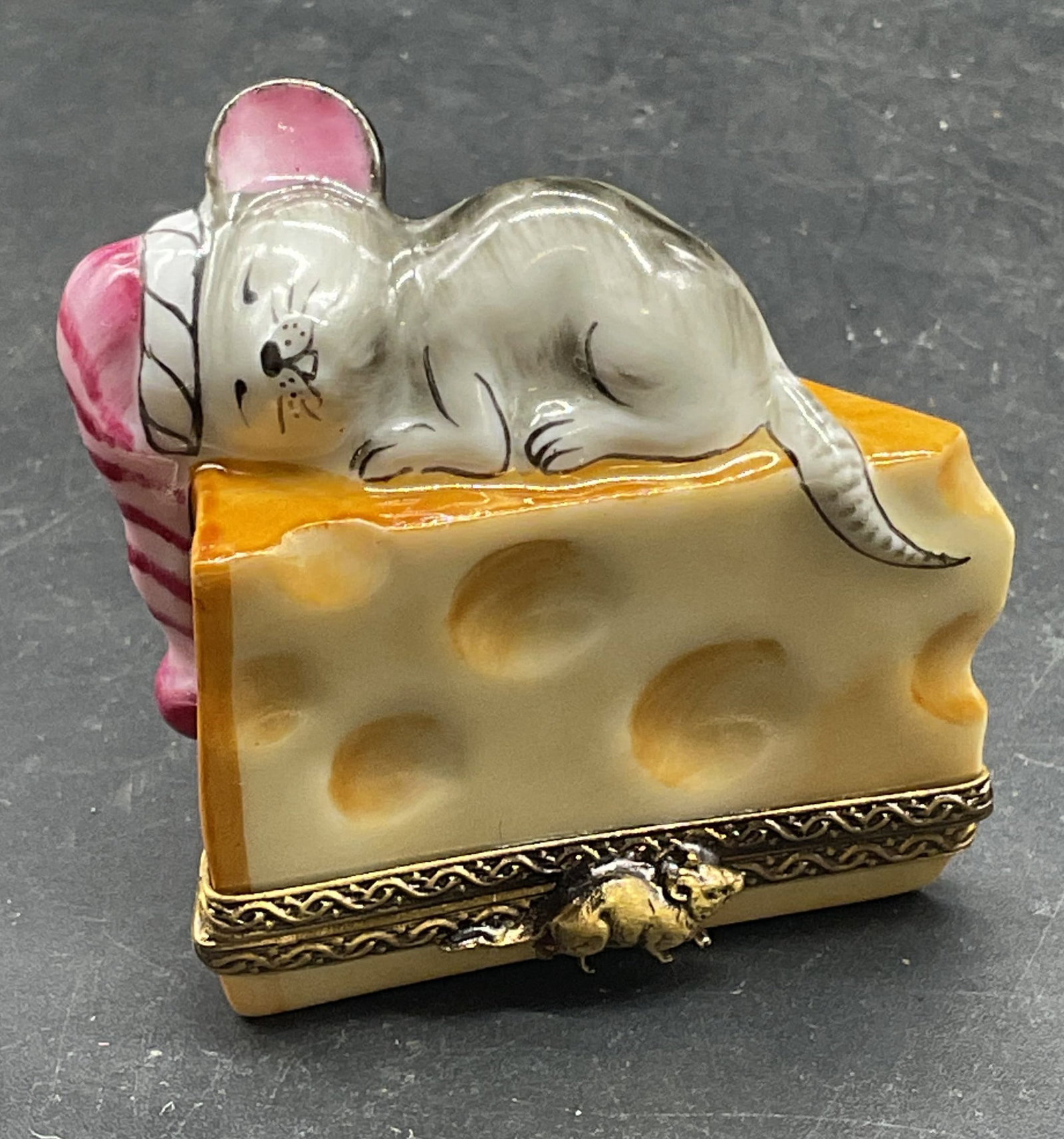 ROCHARD Limoges Porc Mouse & Cheese Trinket Box (1 of 7)
