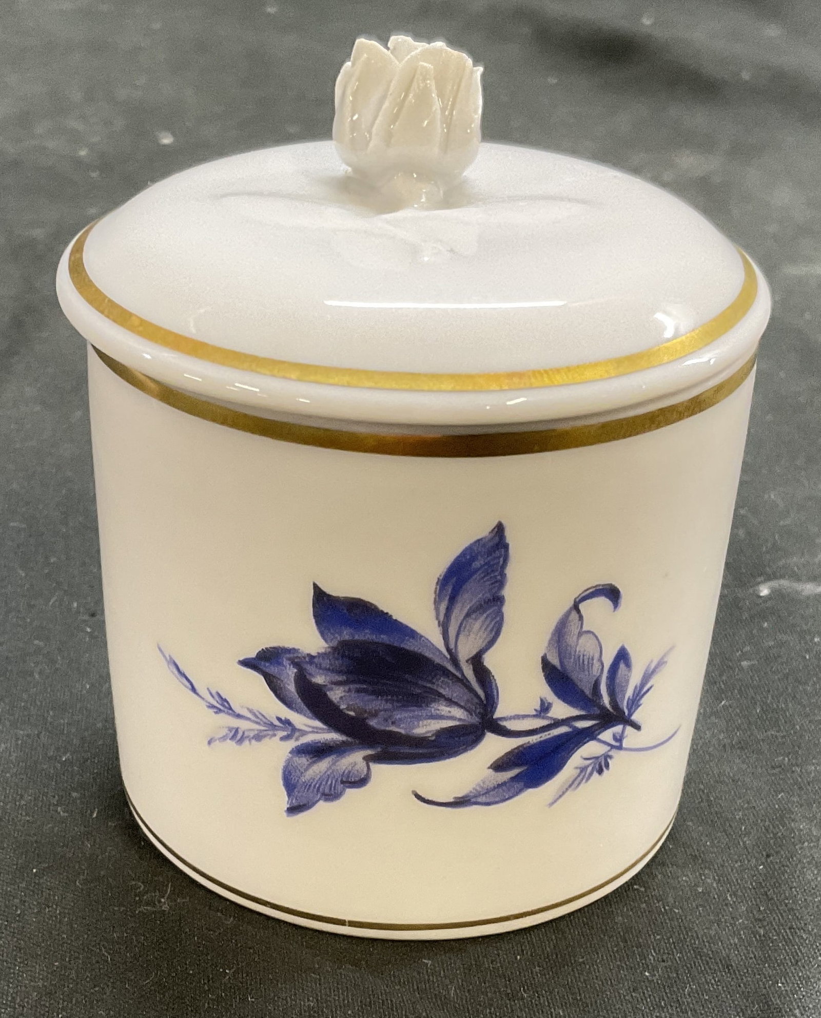 Richard Ginori Blue Floral Porc Container ITALY (1 of 6)