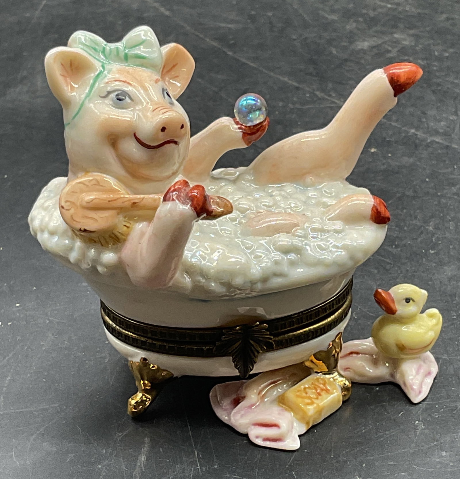 Studio USA Porcelain Pig in Bath Trinket Box (1 of 6)