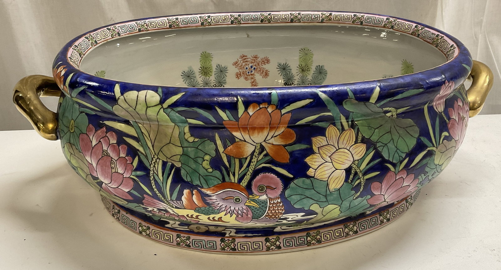 VTG SGND Chinese Porcelain Foot Bath Basin (1 of 13)