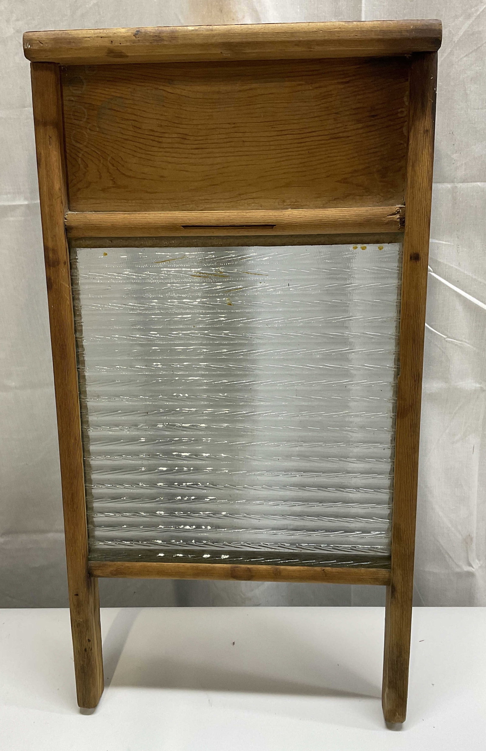 VINTAGE Columbus Washboard Co Glass Washboard (1 of 8)