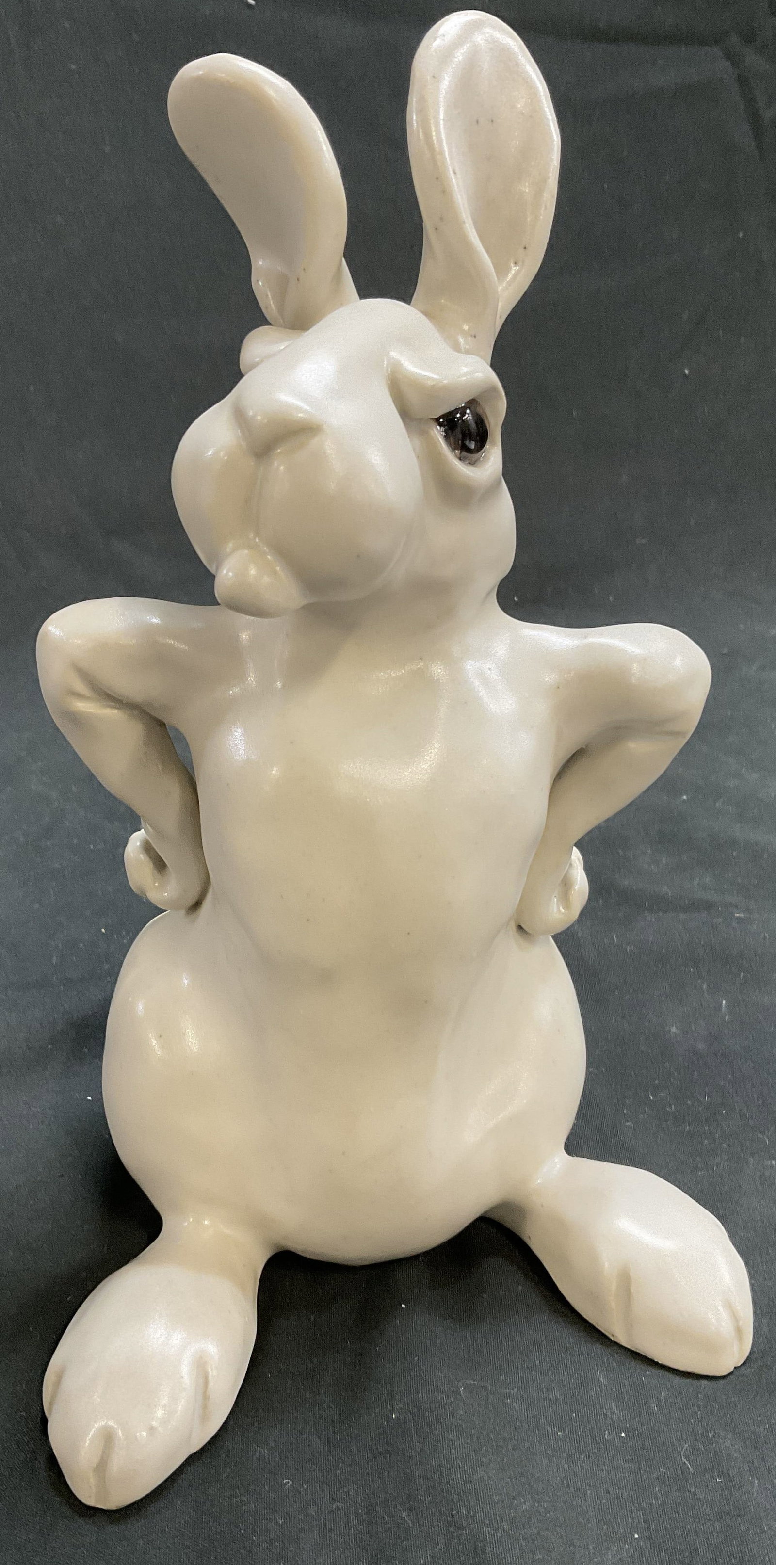 VTG SGND Vamek Grumpy Rabbit Porcelain Figurine (1 of 8)
