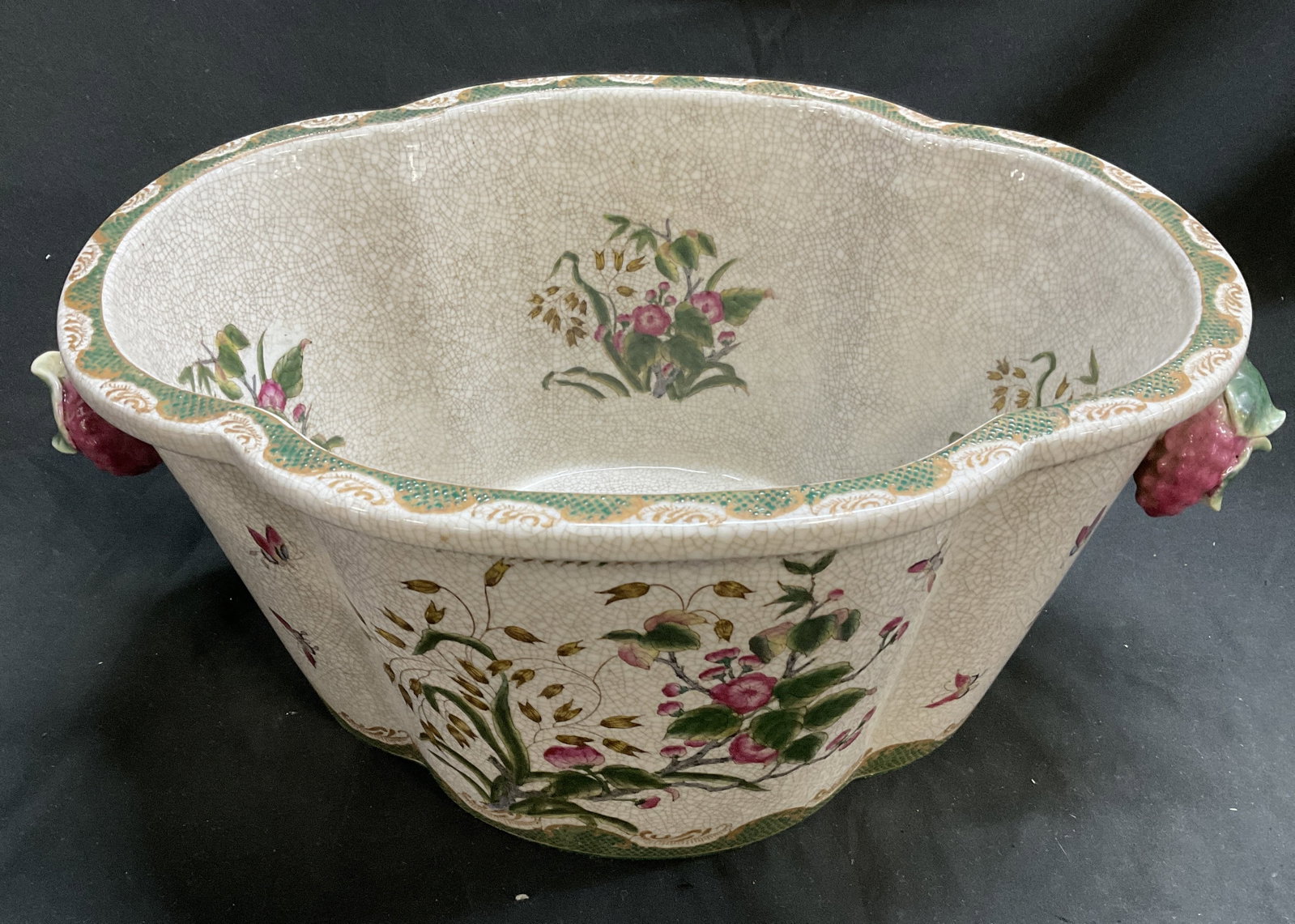 UW Porc Factory Floral&Butterfly Motif Footbath (1 of 8)