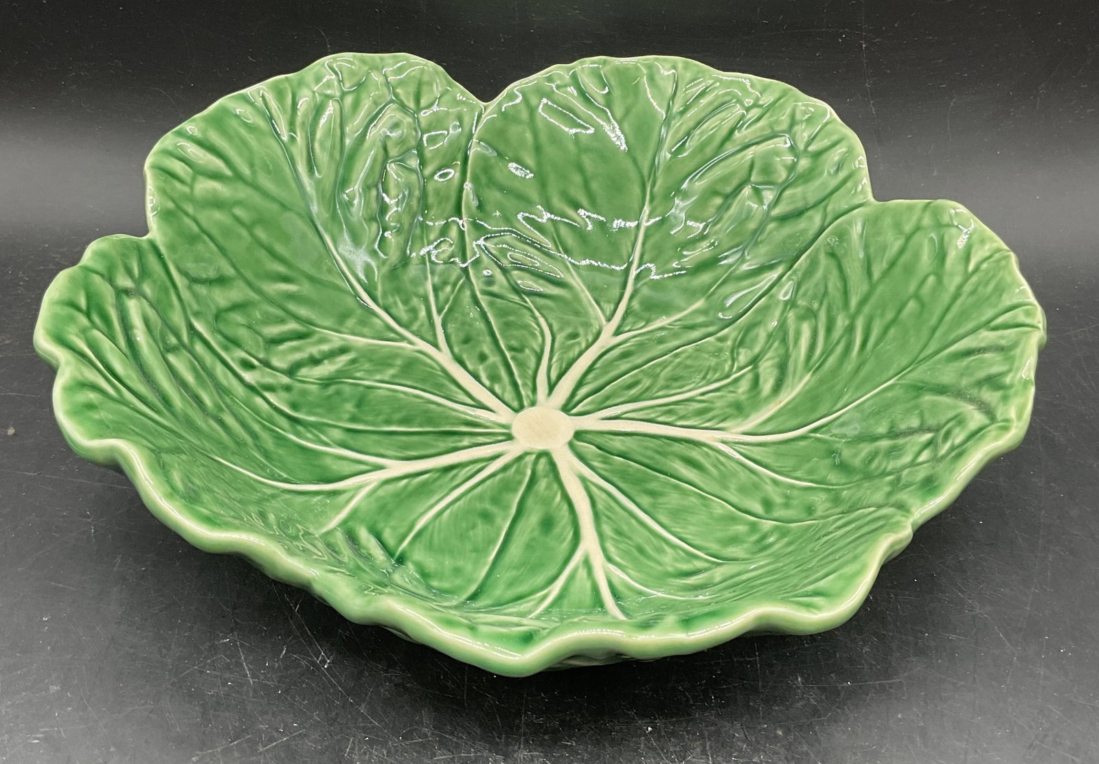 BORDALLO PINHEIRO Cabbage Ceram Bowl Portugal (1 of 6)