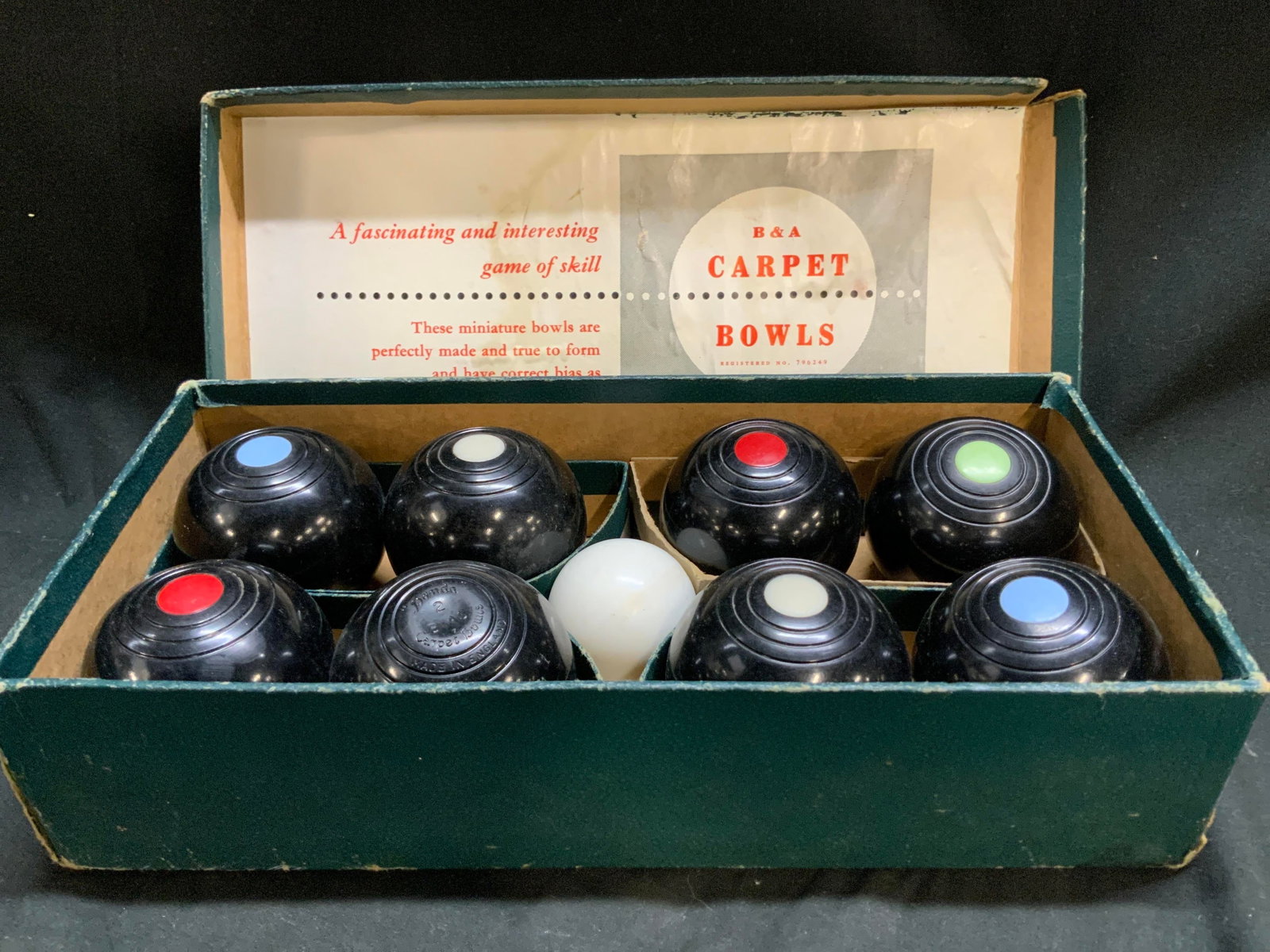 Vntg B&A Carpet Bowls Game Set Boxed, England (1 of 9)