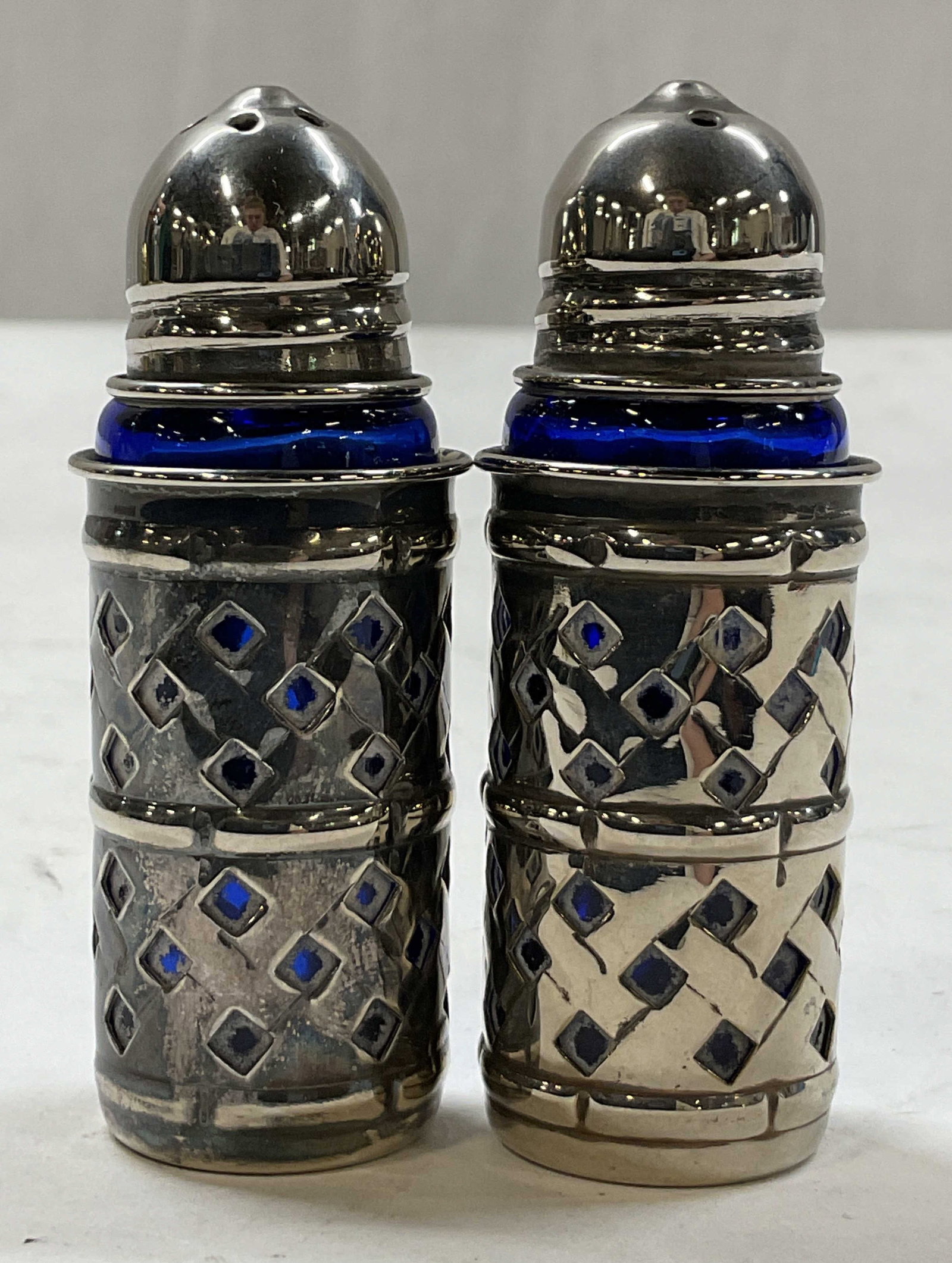 Vtg Silver Plated Salt & Pepper Shakers Hong Kong (1 of 6)