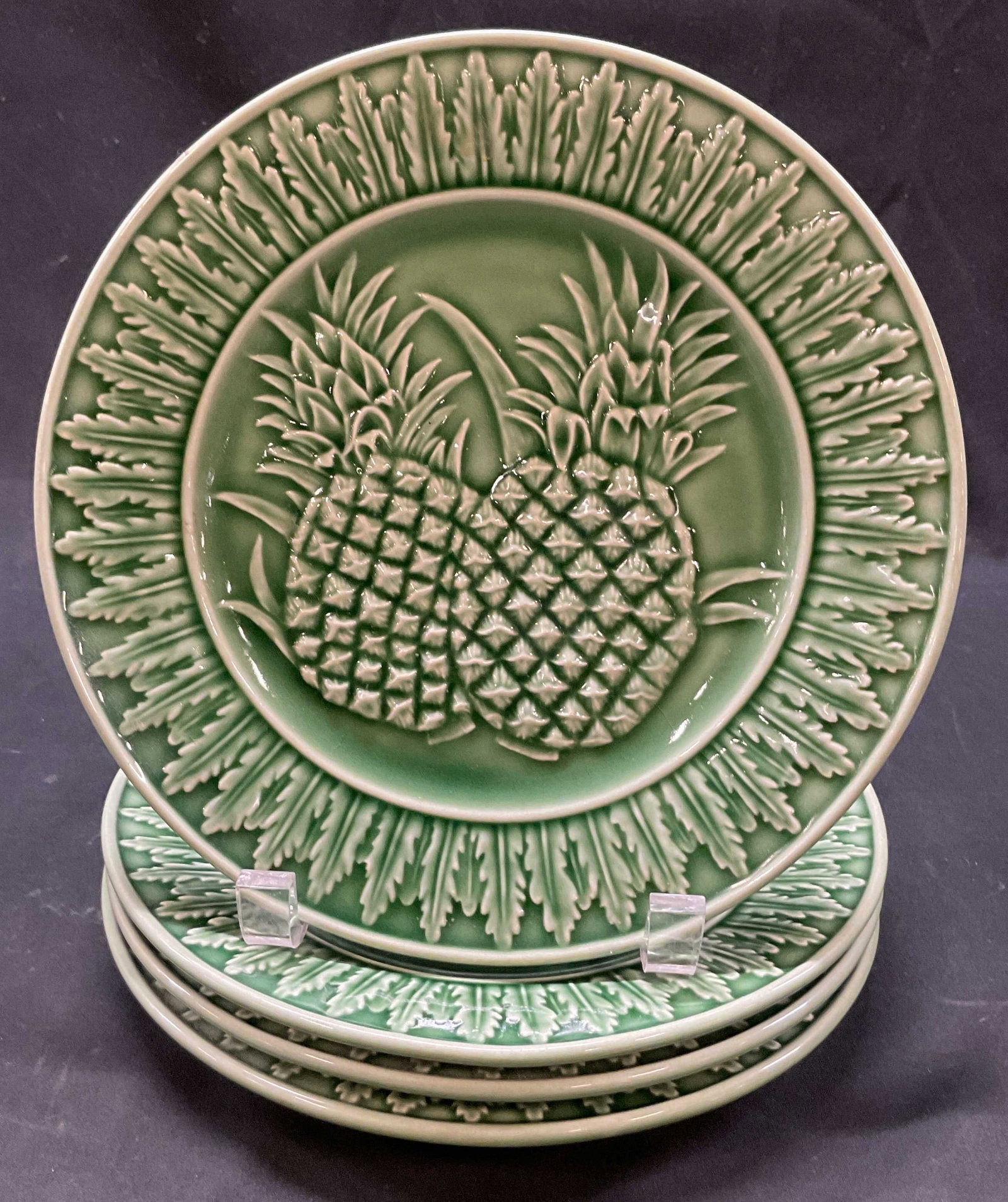 St4 Bordallo Pinheiro Pineapple Plates Portugal (1 of 6)