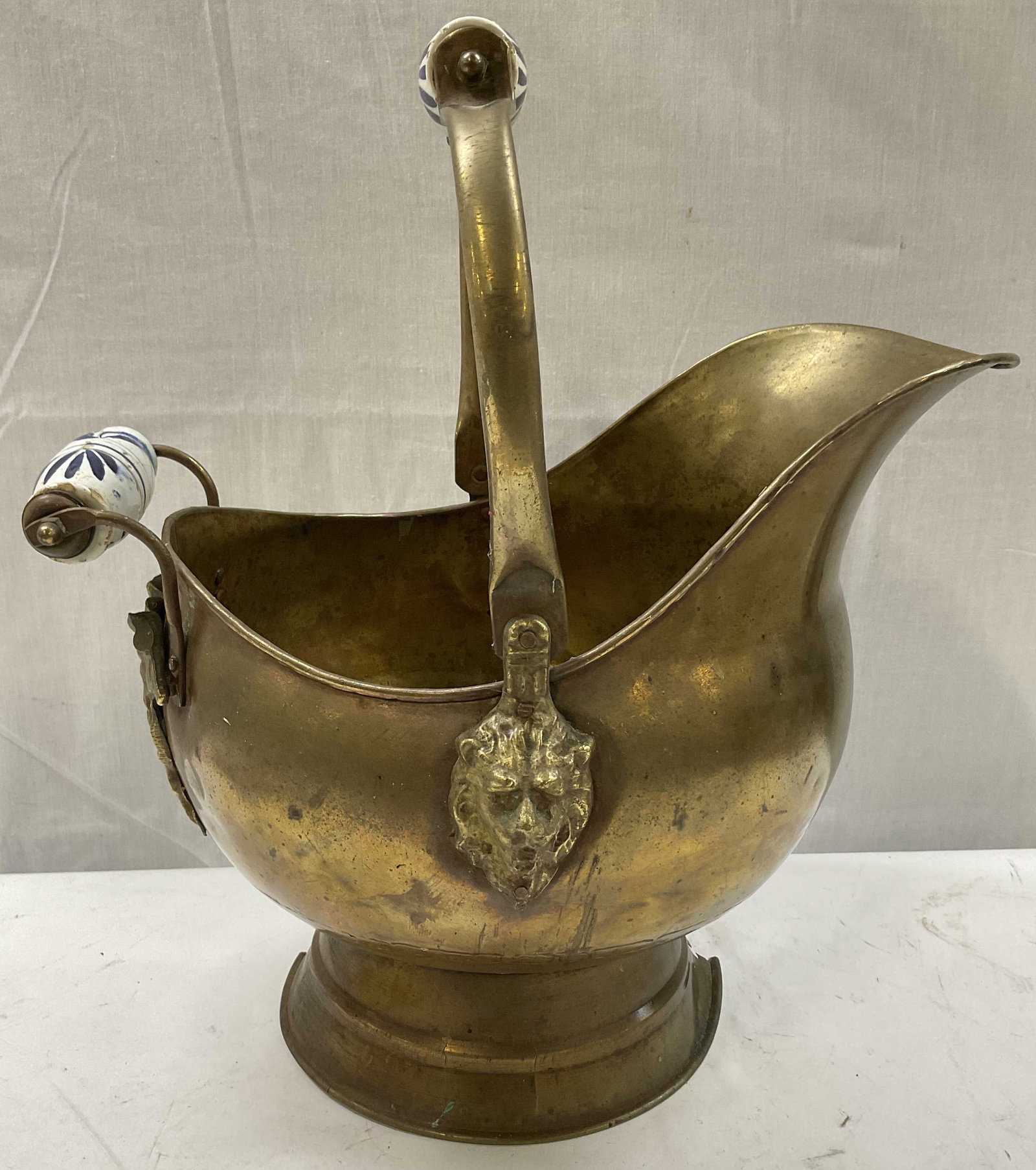 VINTAGE Brass Coal Scuttle Bucket (1 of 10)