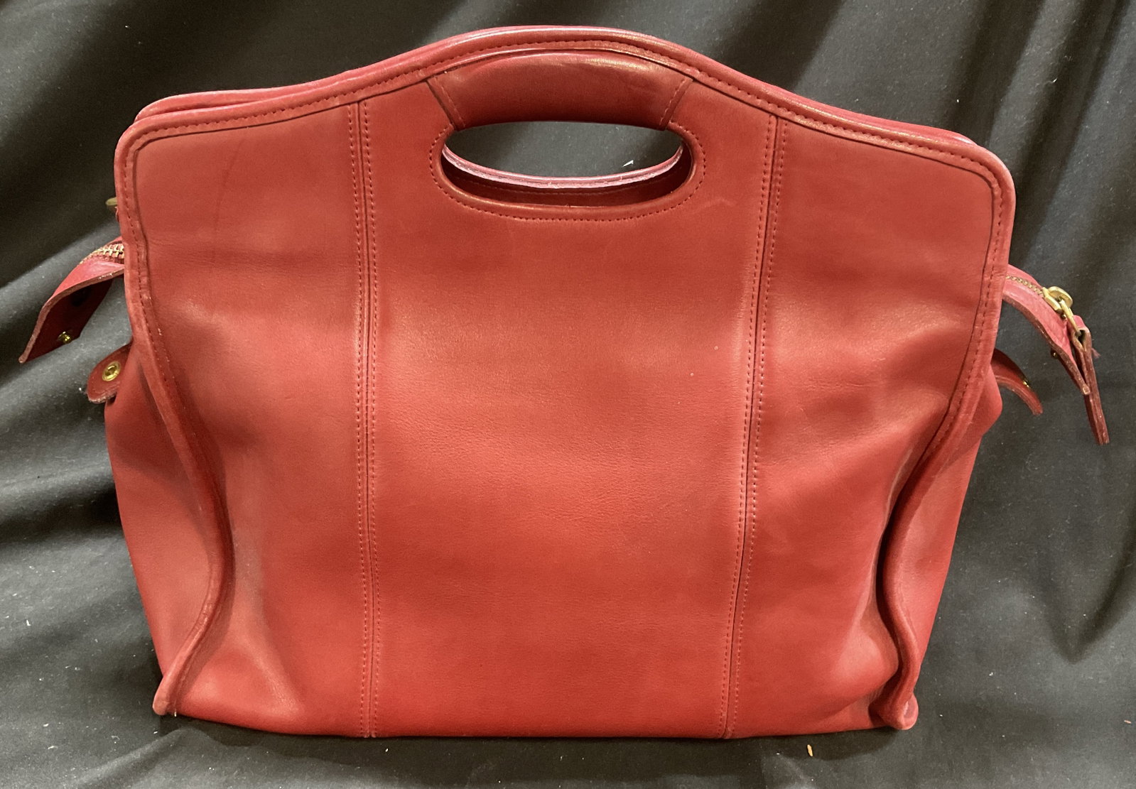VTG Coach Gen Red Leather Zip Top Shopper Bag (1 of 10)