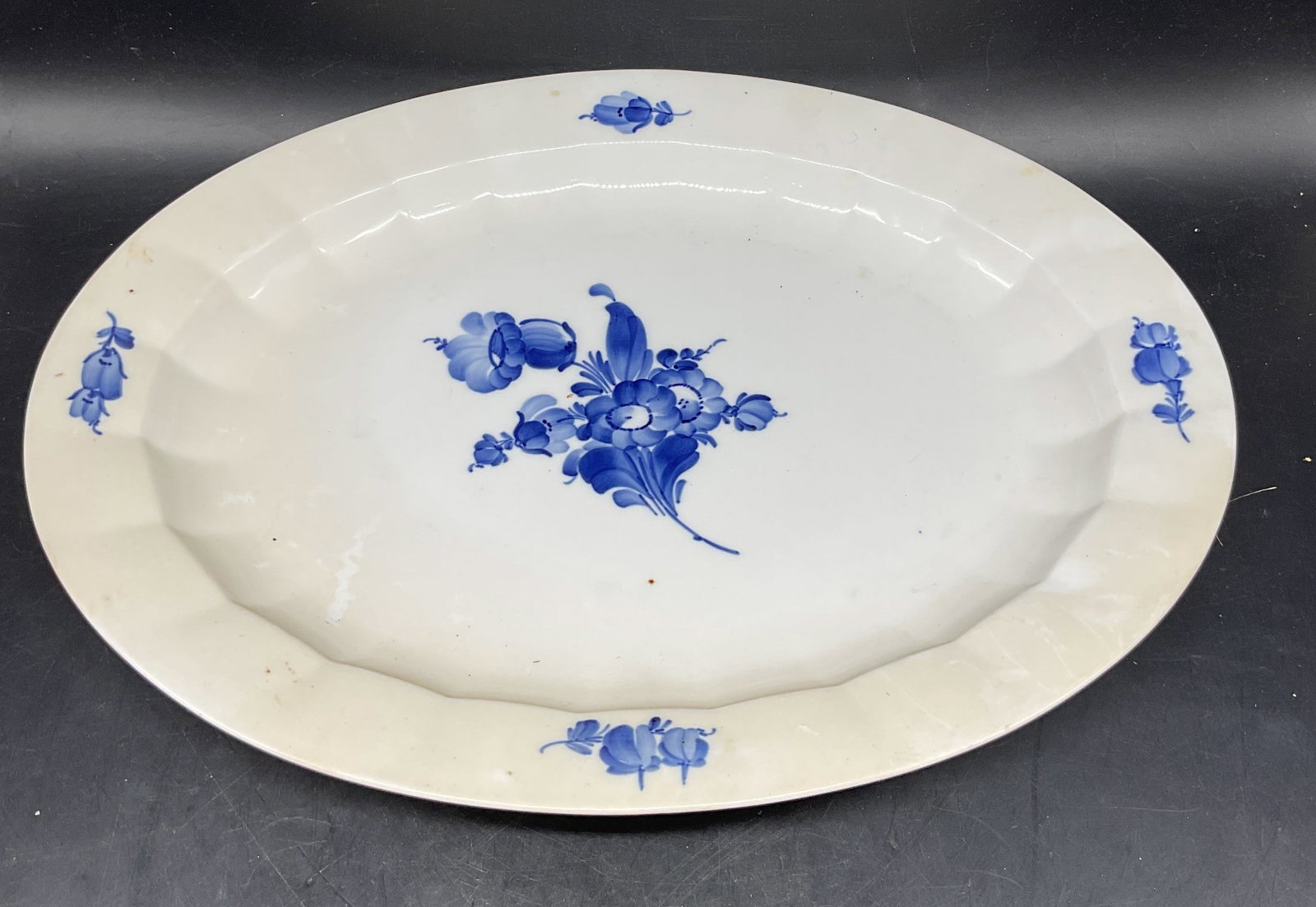 Royal Copenhagen Blue&White Porc Platter Denmark (1 of 6)