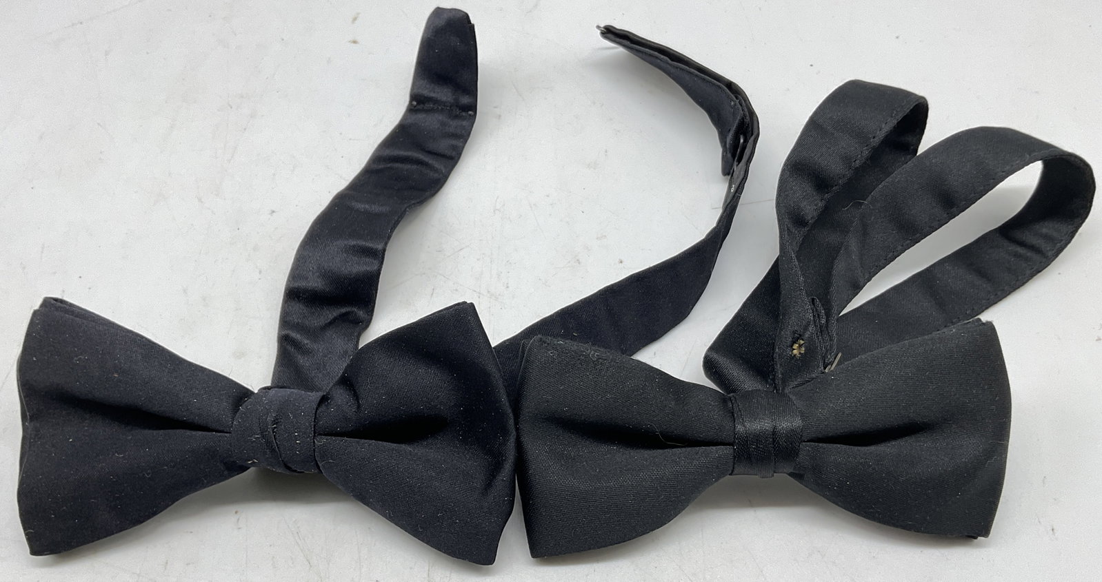 Lot 2 Vintage Black Silk Bow Ties (1 of 7)