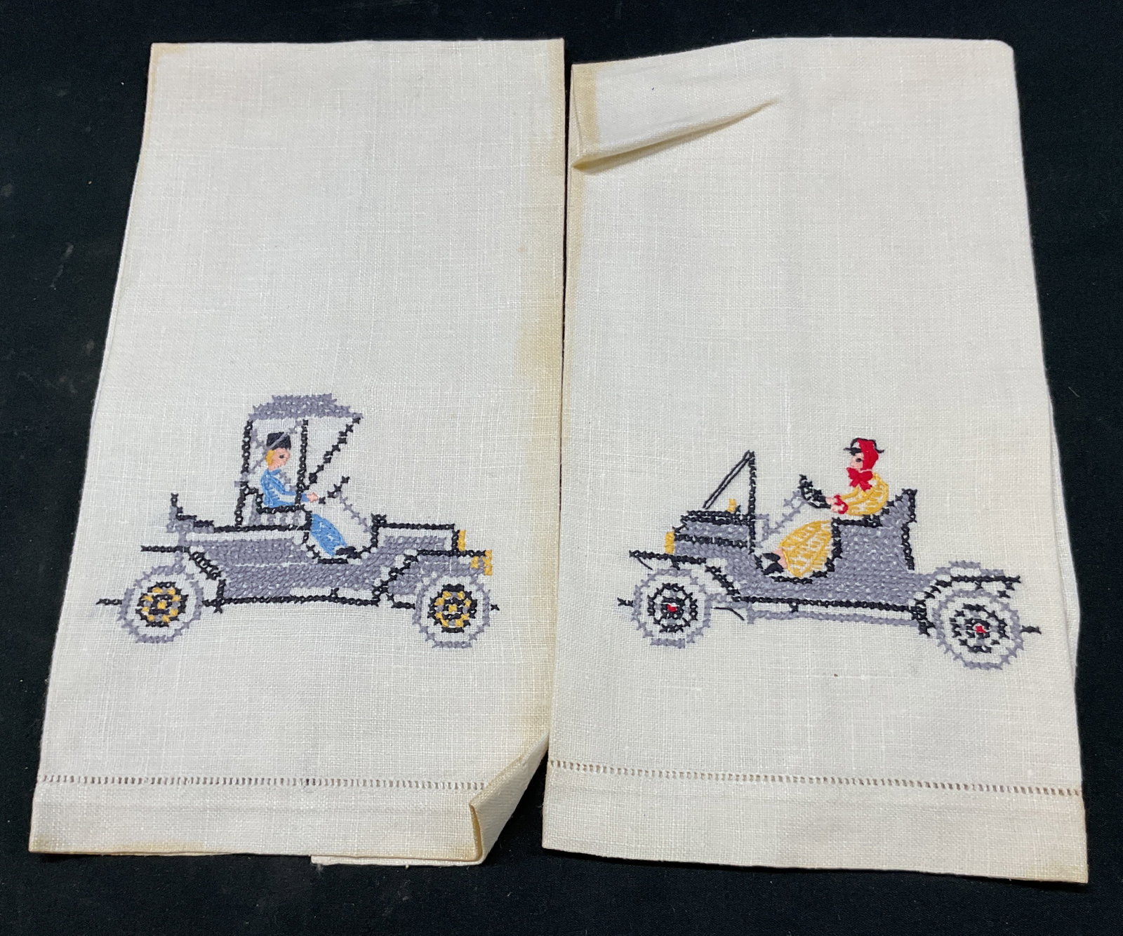 Lot 2 Vtg White Needlepoint Linen Tea Towels (1 of 6)