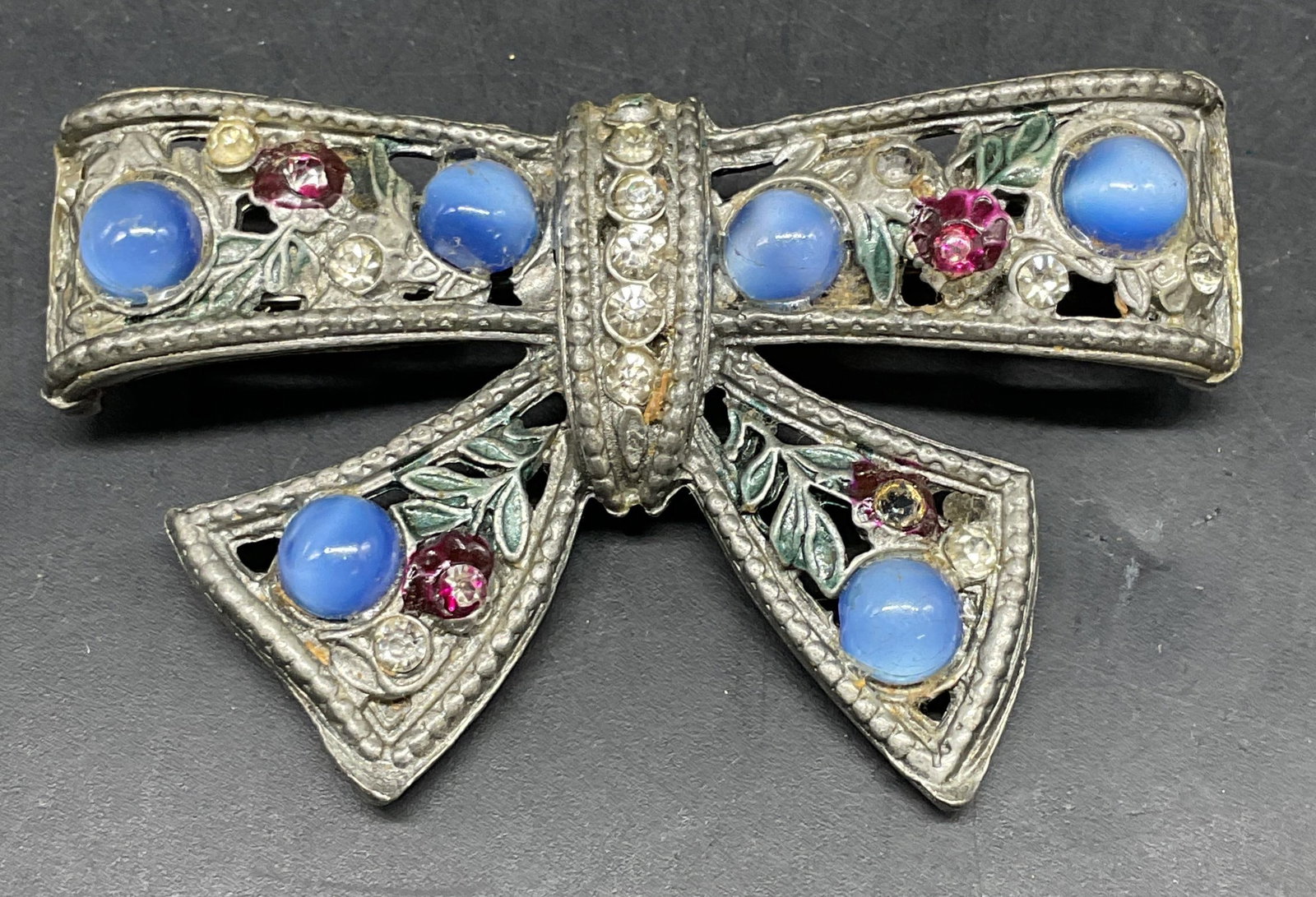 Vtg Goldman Goldman Crystal Ribbon Brooch (1 of 6)