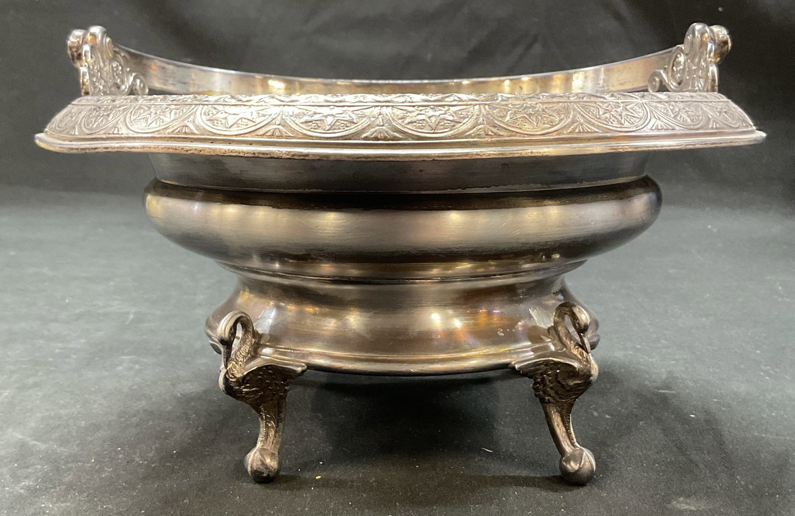 Derby Silver Co Silver Plated Footed Cake Basket (1 of 9)
