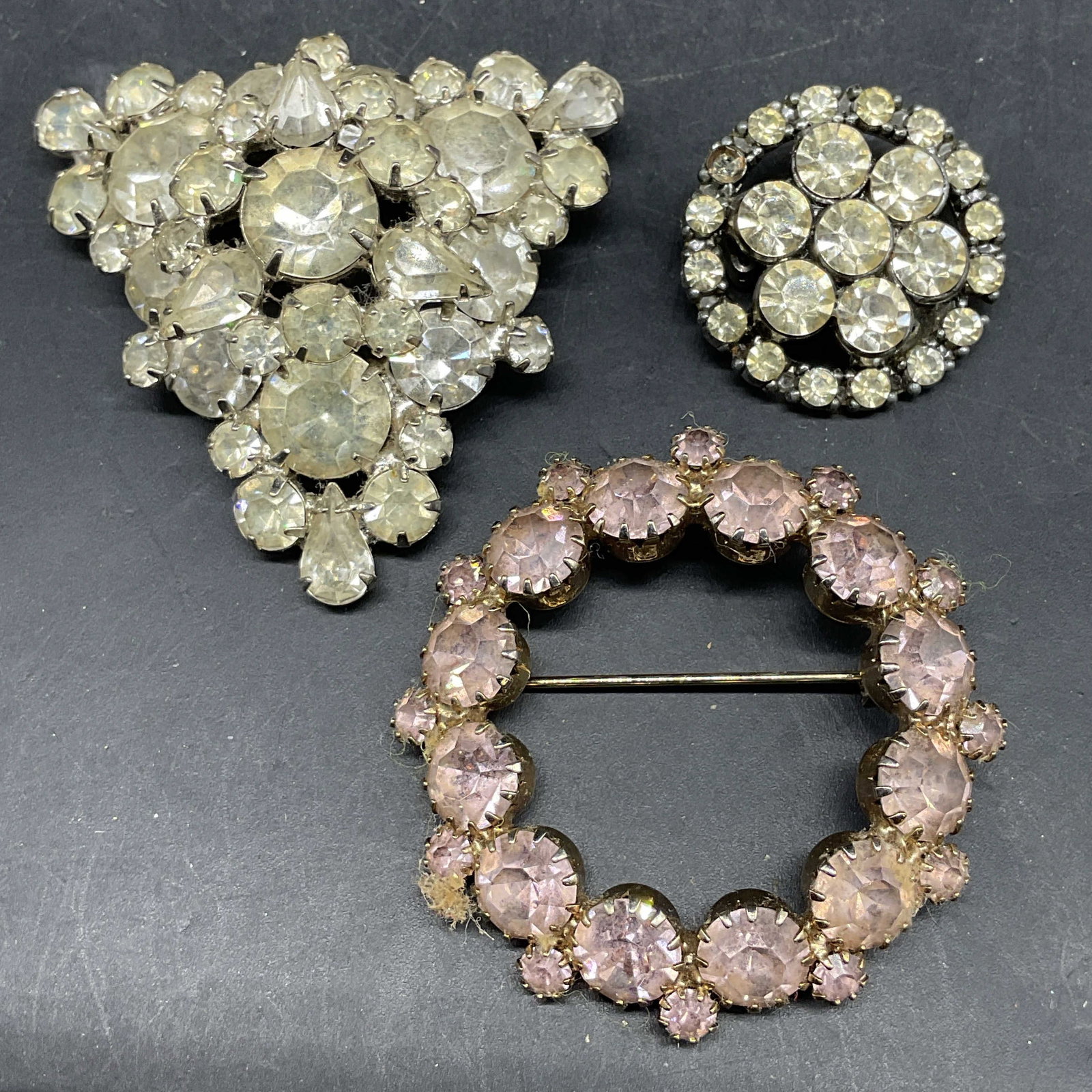 Lot 3 Vtg Purple & Colorless Crystal Brooches (1 of 8)