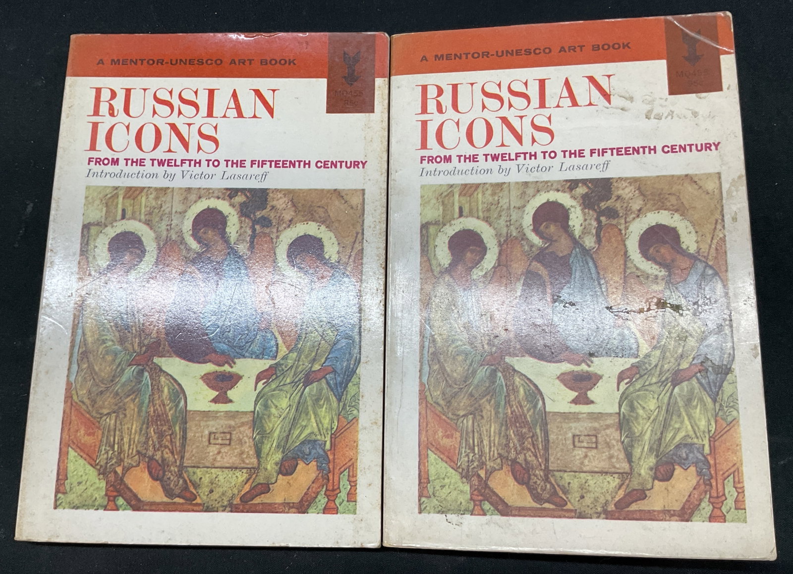Lot 2 1962 Russian Icons Illus Bk Lasareff+: Russian Icons From The Twelfth To The Fifteenth Century. Introduction by Victor Lasareff. Published by The New American Library Of World Literature, 1962. Soft cover books with illustrated cover.