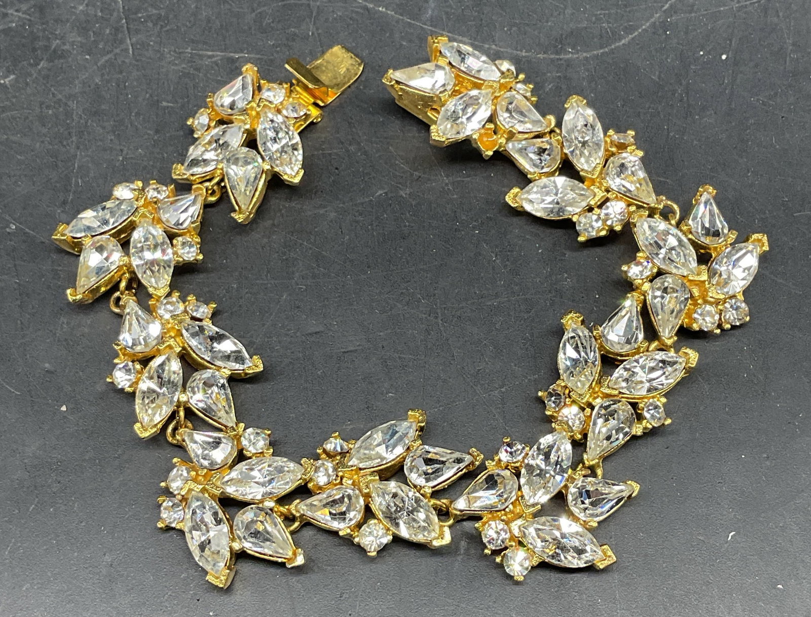 Vtg Todd Anthony Gold Tone Crystal Bracelet (1 of 6)