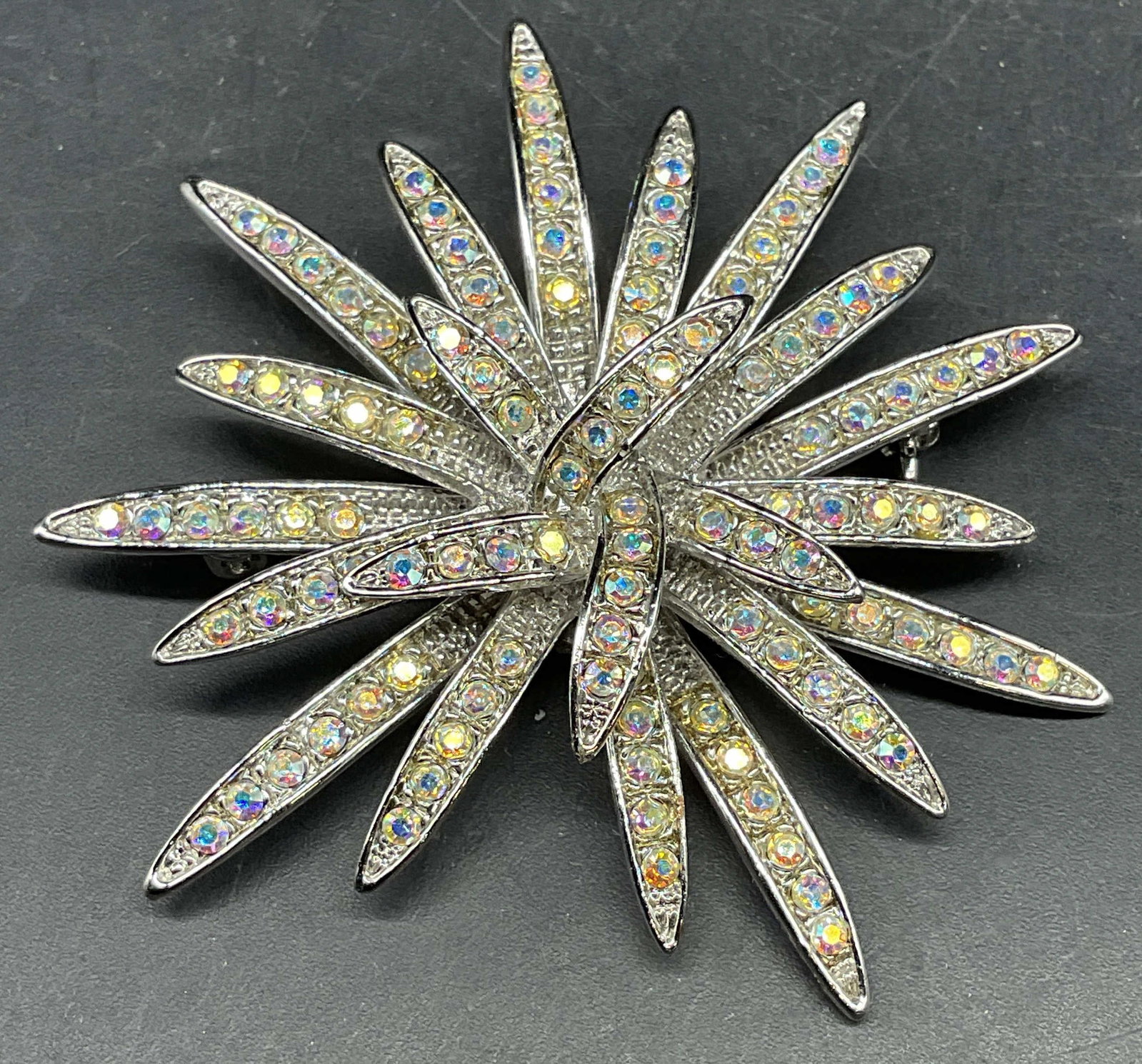Vtg Signed Silver Tone Crystal Starburst Brooch (1 of 7)