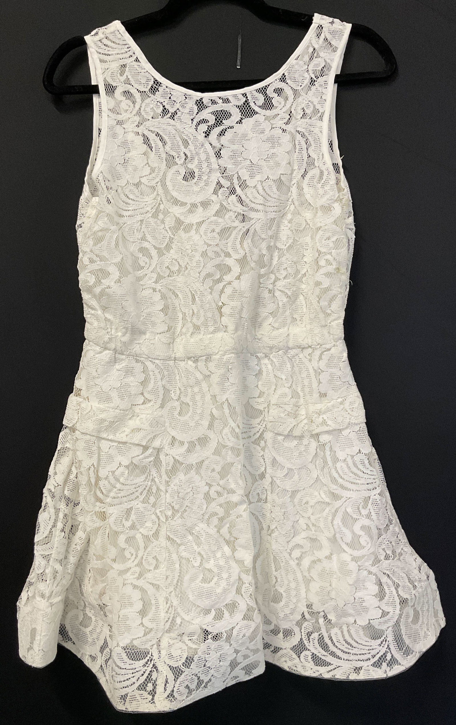 Rehab Clothing White Lace Tank Top NWT (1 of 7)