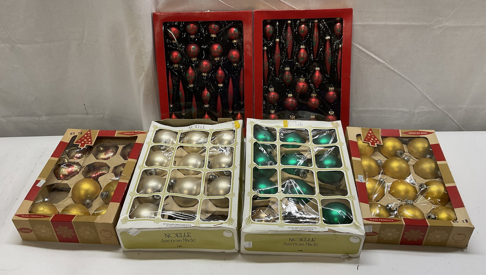 Lt6 Boxes of VTG Glass Christmas Ornaments (1 of 12)