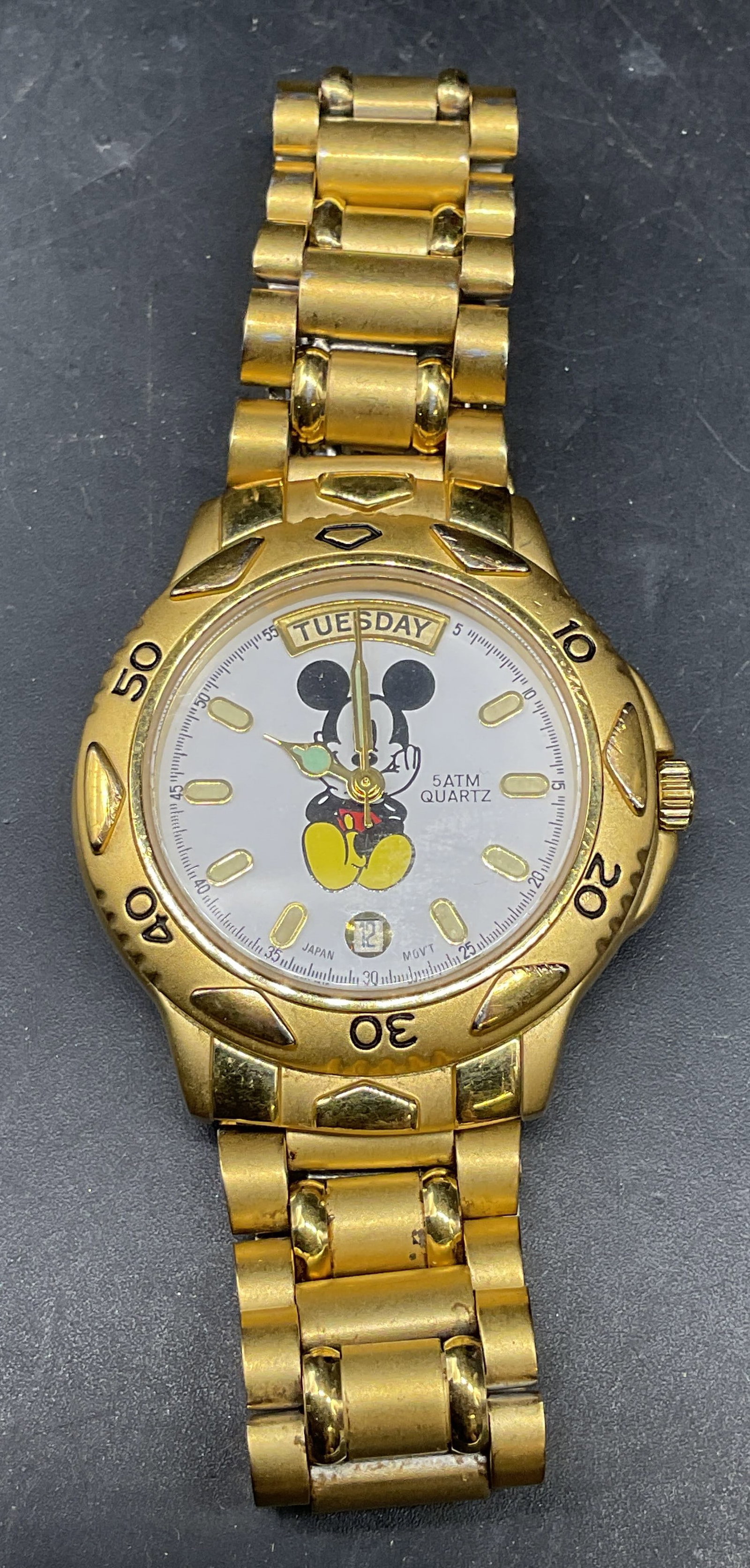 Disney Gold Tone Mickey Mouse Watch (1 of 6)